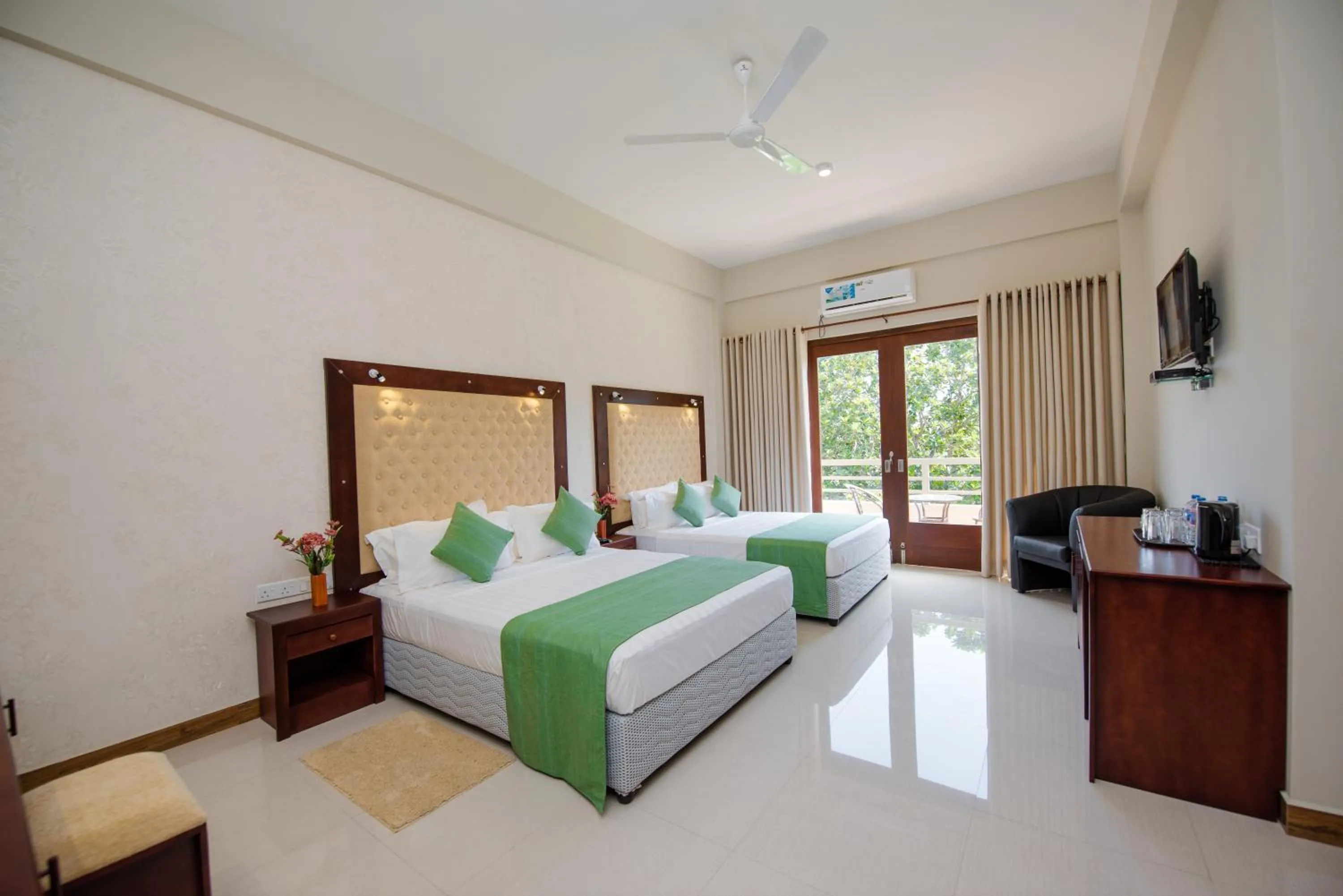 Photo of the whole room, Bed in Mount Rich Rumassala