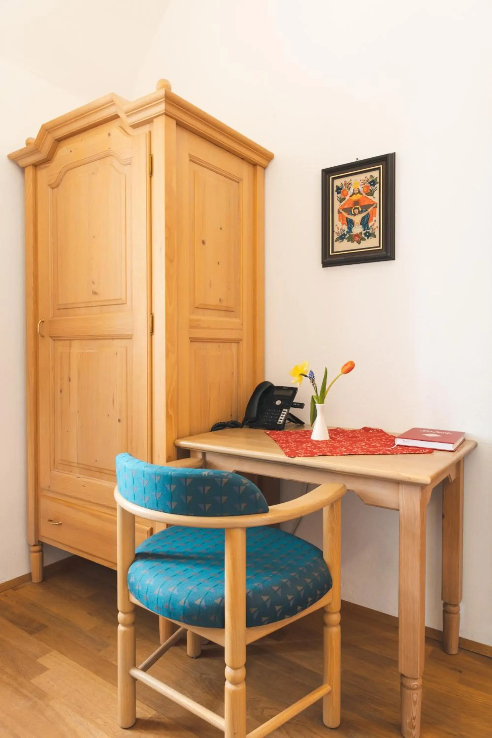 Single Room with Private Bathroom - single occupancy in Seminarzentrum Stift Schlägl Single Room with Private Bathroom - single occupancy in Seminarzentrum Stift Schlägl