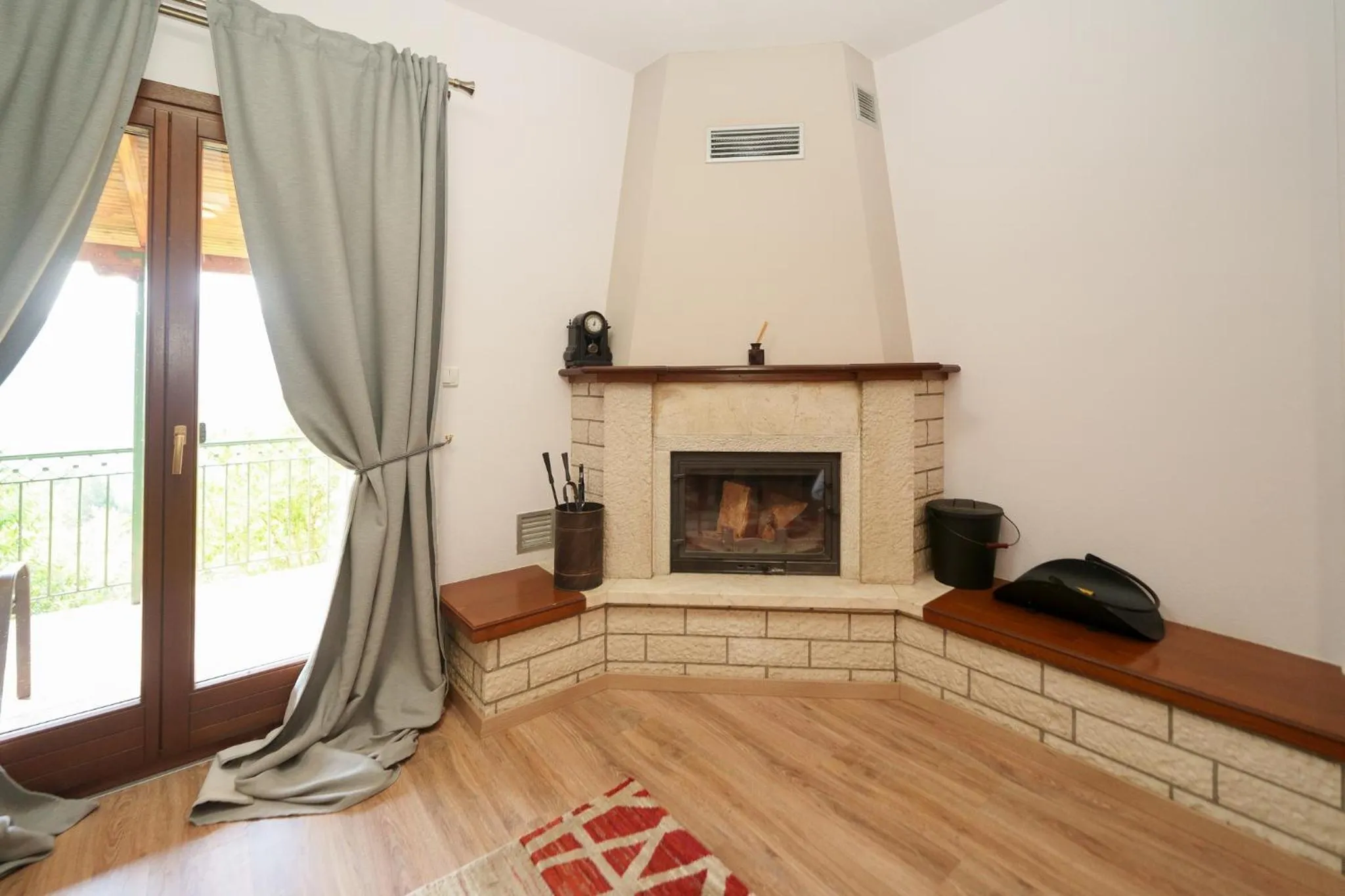 Elati Suites & Apartments-Mihail