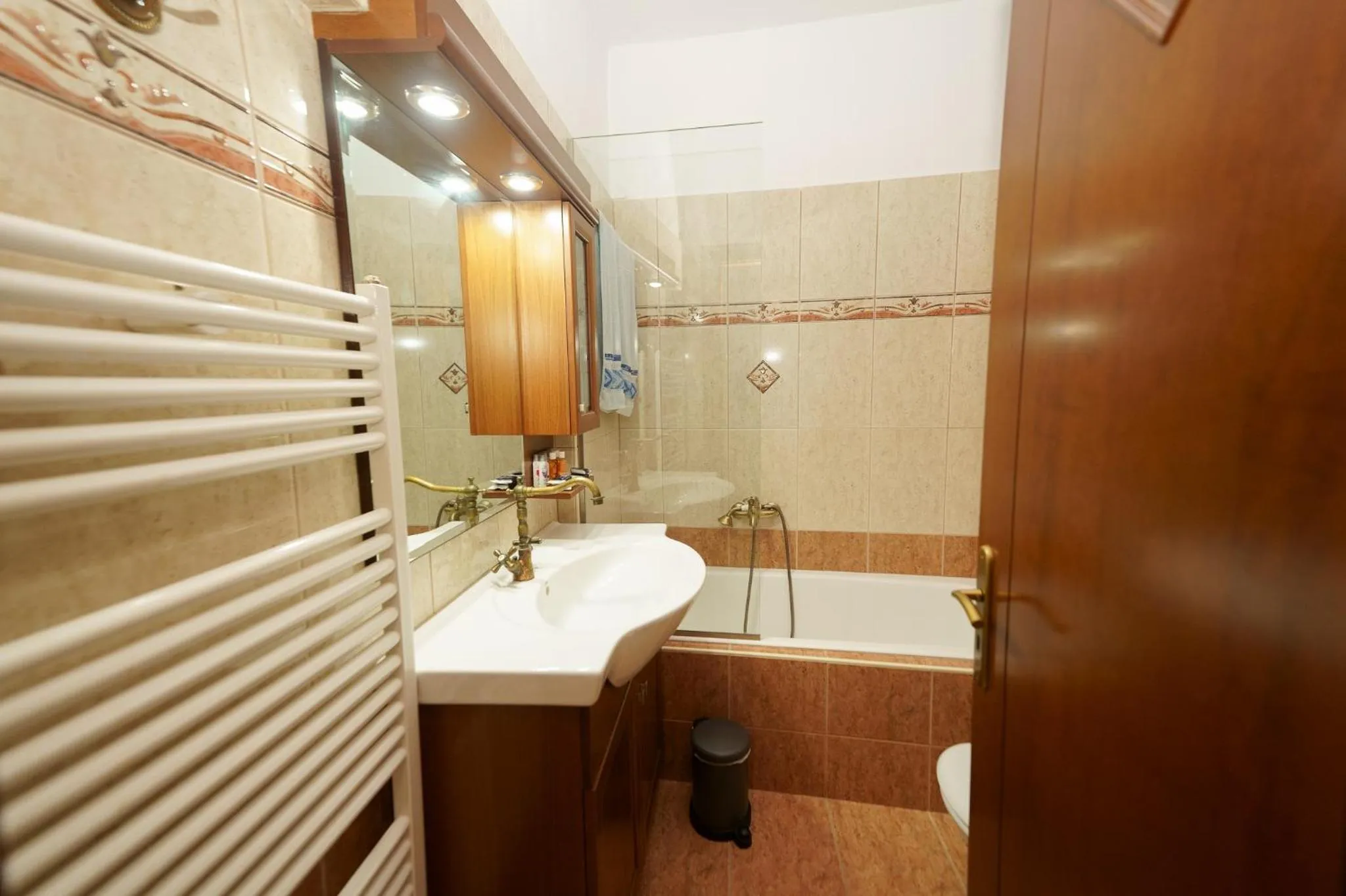 Elati Suites & Apartments-Mihail