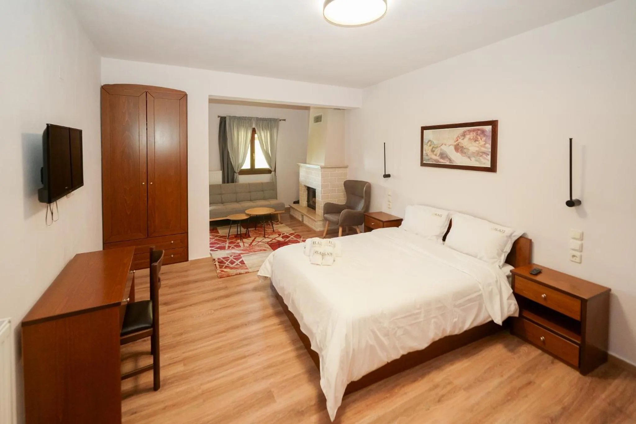 Bed in Elati Suites & Apartments-Mihail