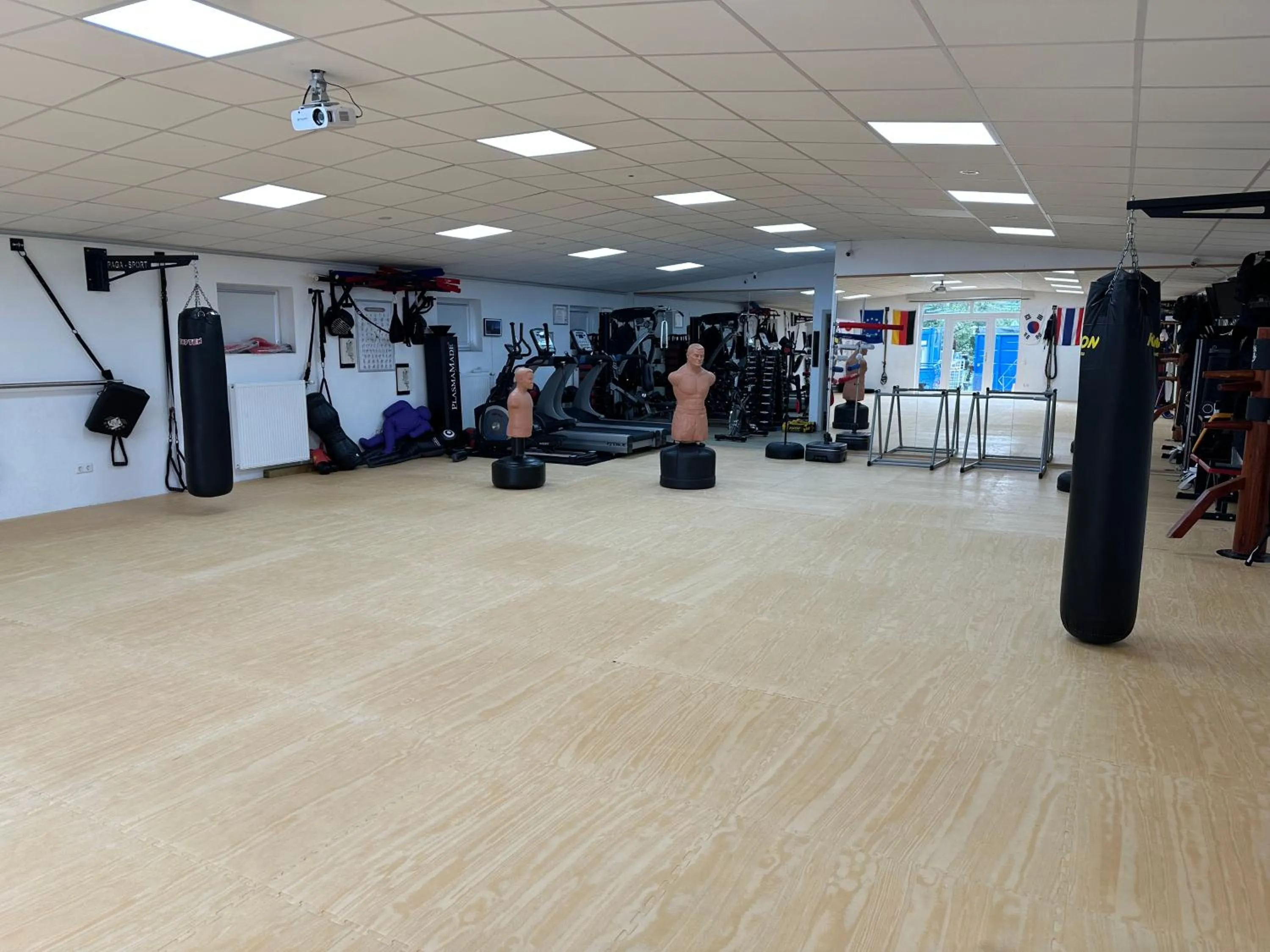 Fitness centre/facilities in PAGA Hotel