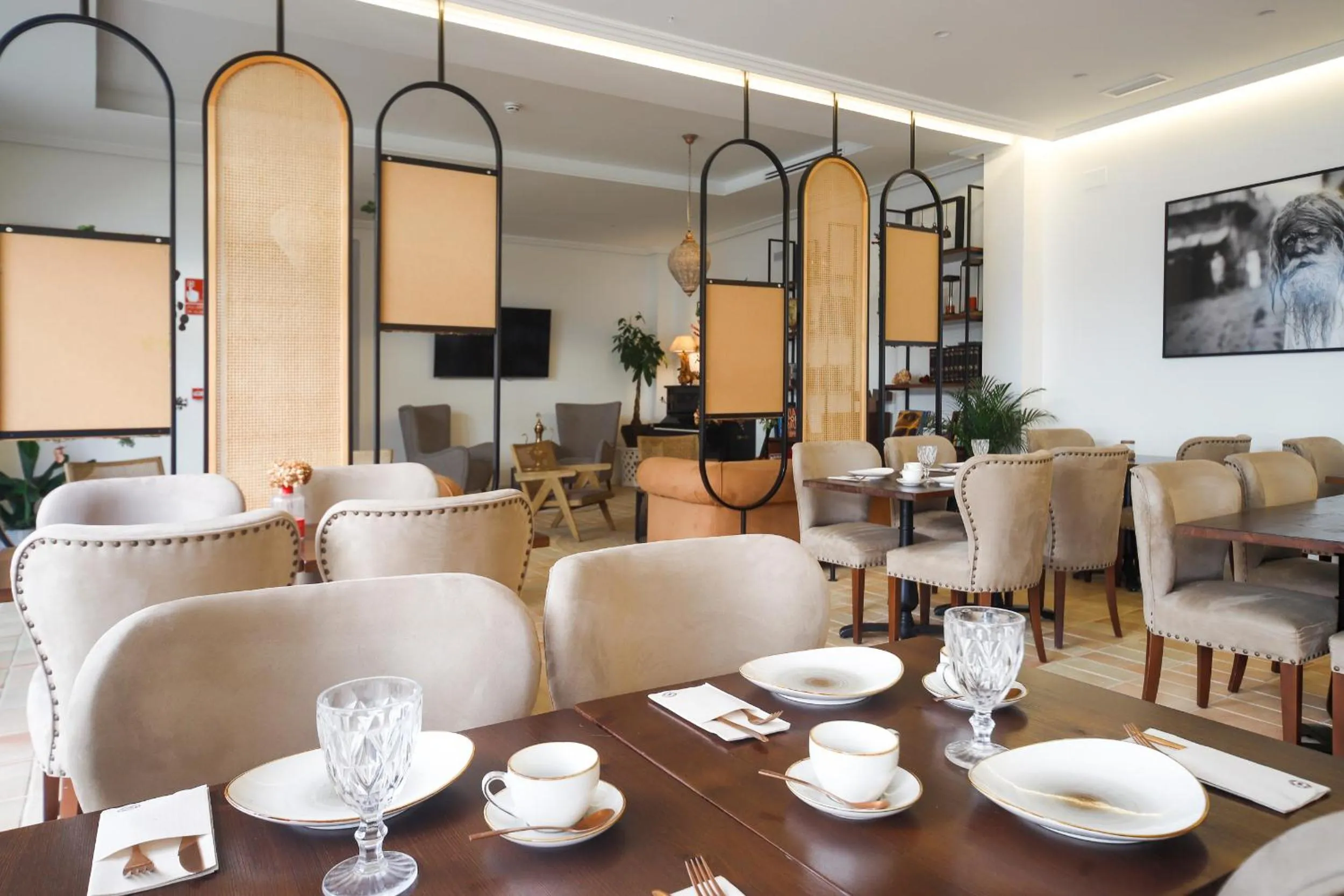 Communal lounge/ TV room in Albariza Hotel Boutique