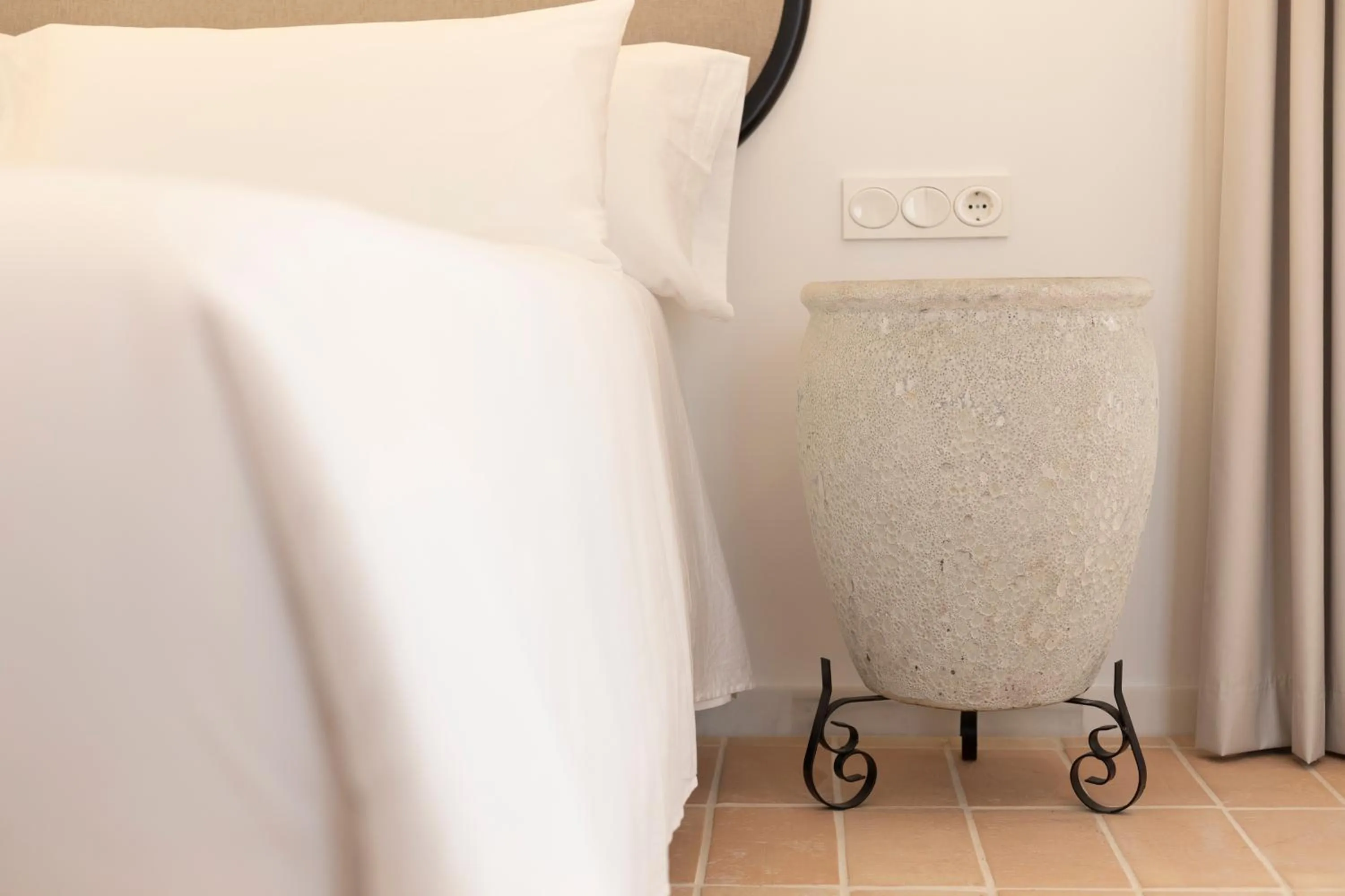 Decorative detail, Bed in Albariza Hotel Boutique