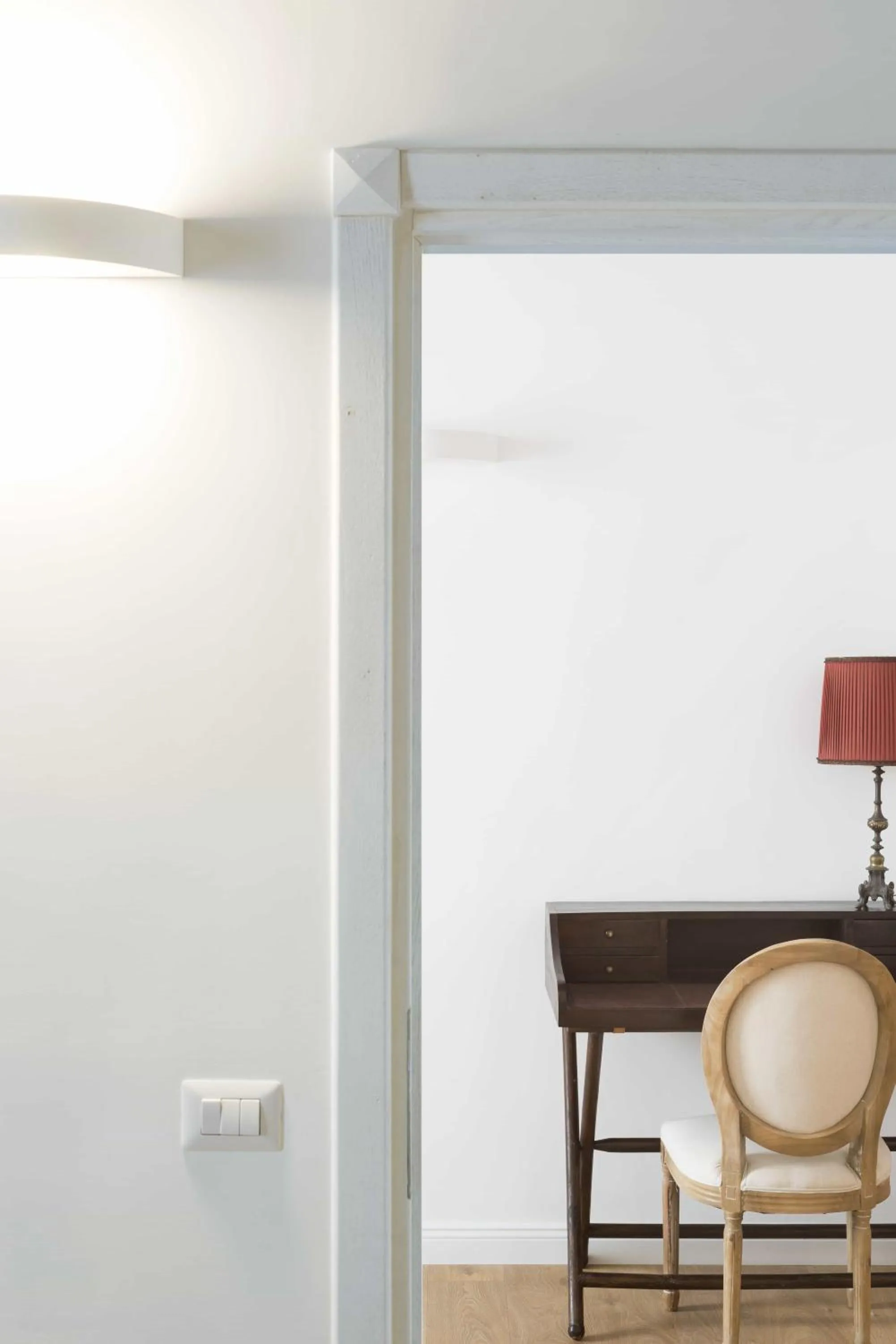 Decorative detail in Corso 101