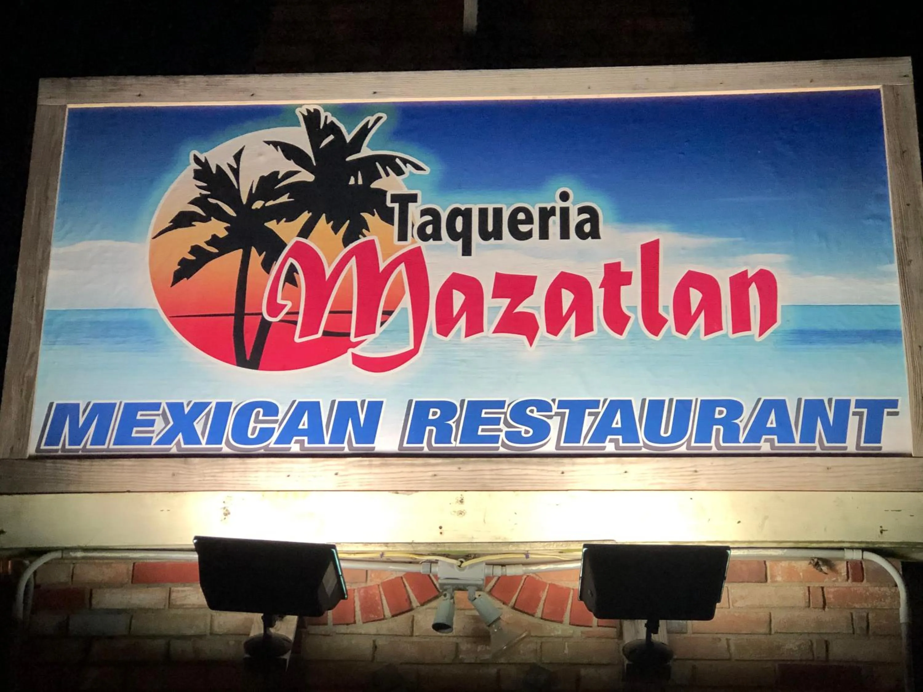 Restaurant/places to eat in Royal Inn