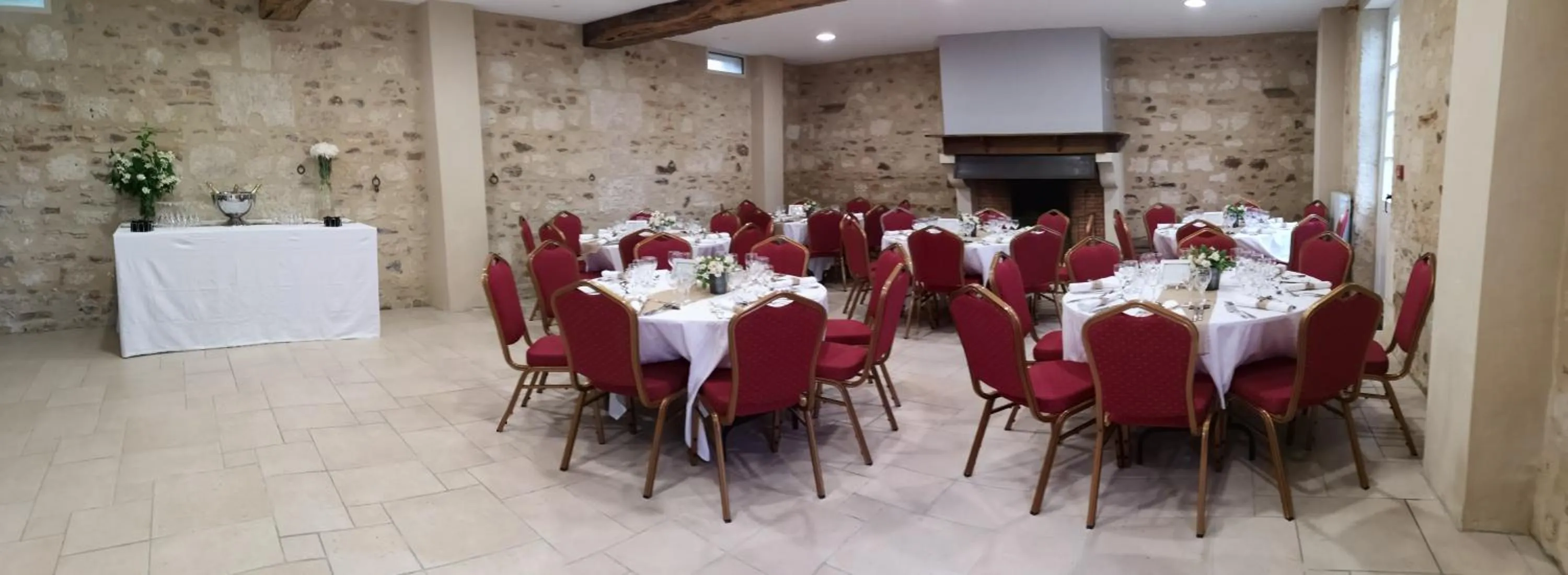Banquet/Function facilities in La Ferme de Valeuse
