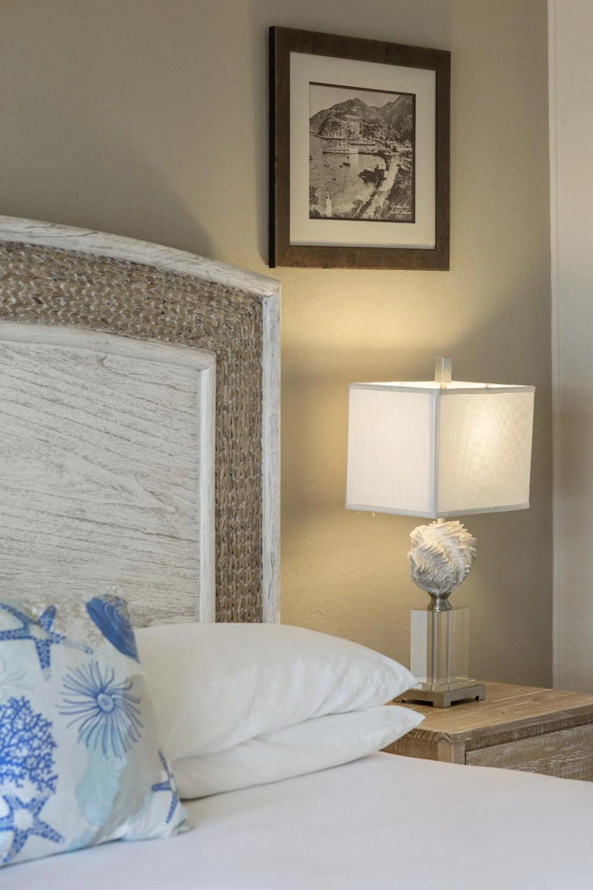 Bathroom, Bed in Hotel Mac Rae