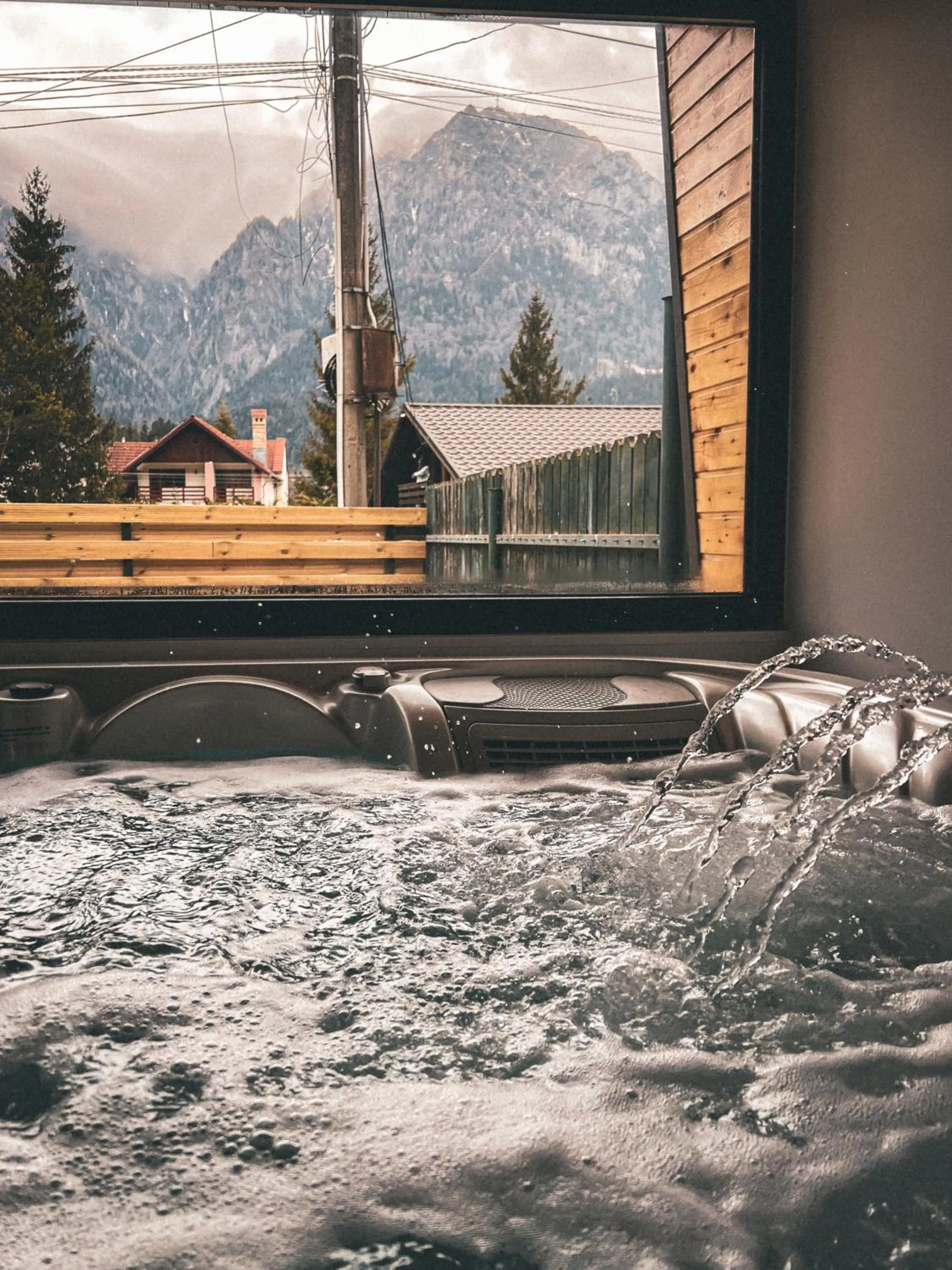 Hot Tub in Moon Montana Busteni