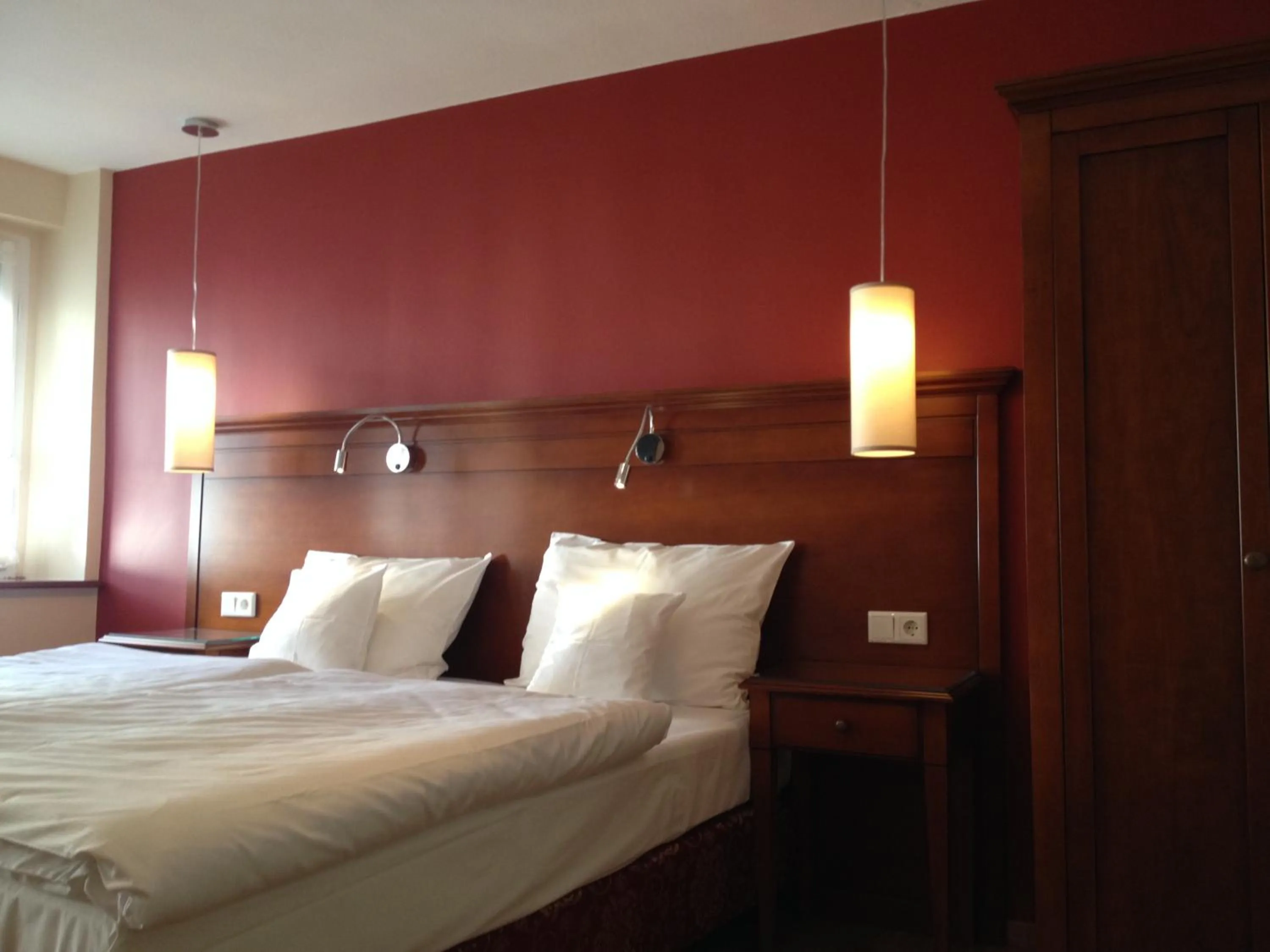 Bed in AKZENT Hotel Berg's Alte Bauernschänke- Wellness und Wein