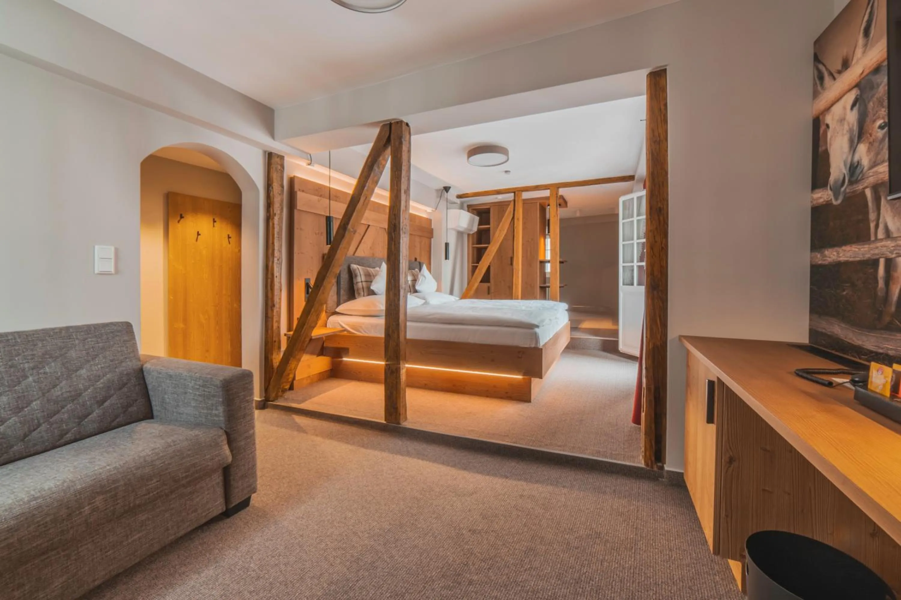 Bedroom, Bed in AKZENT Hotel Berg's Alte Bauernschänke- Wellness und Wein