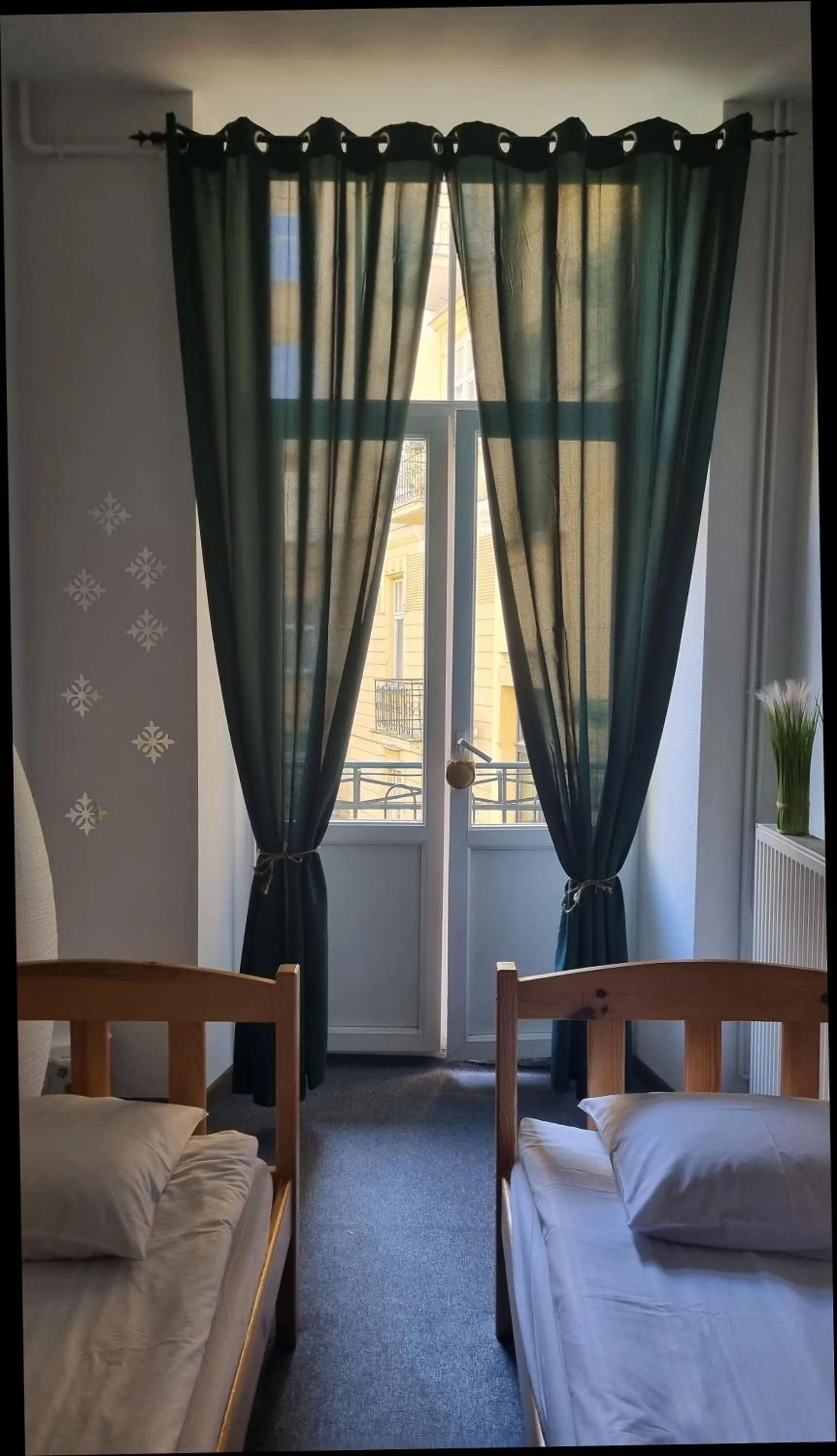 Bed in Green Cat Rooms