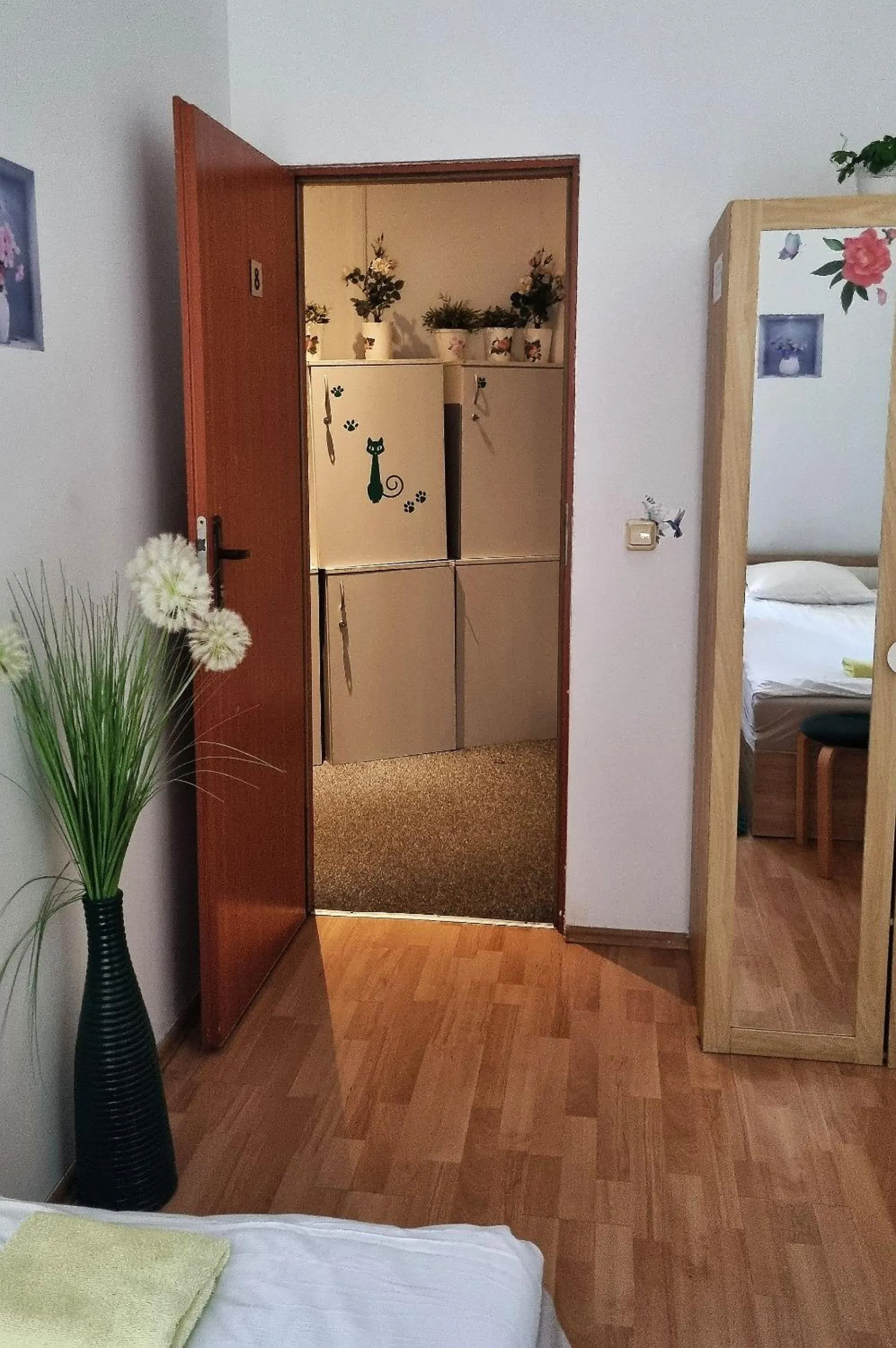 Bed in Green Cat Rooms