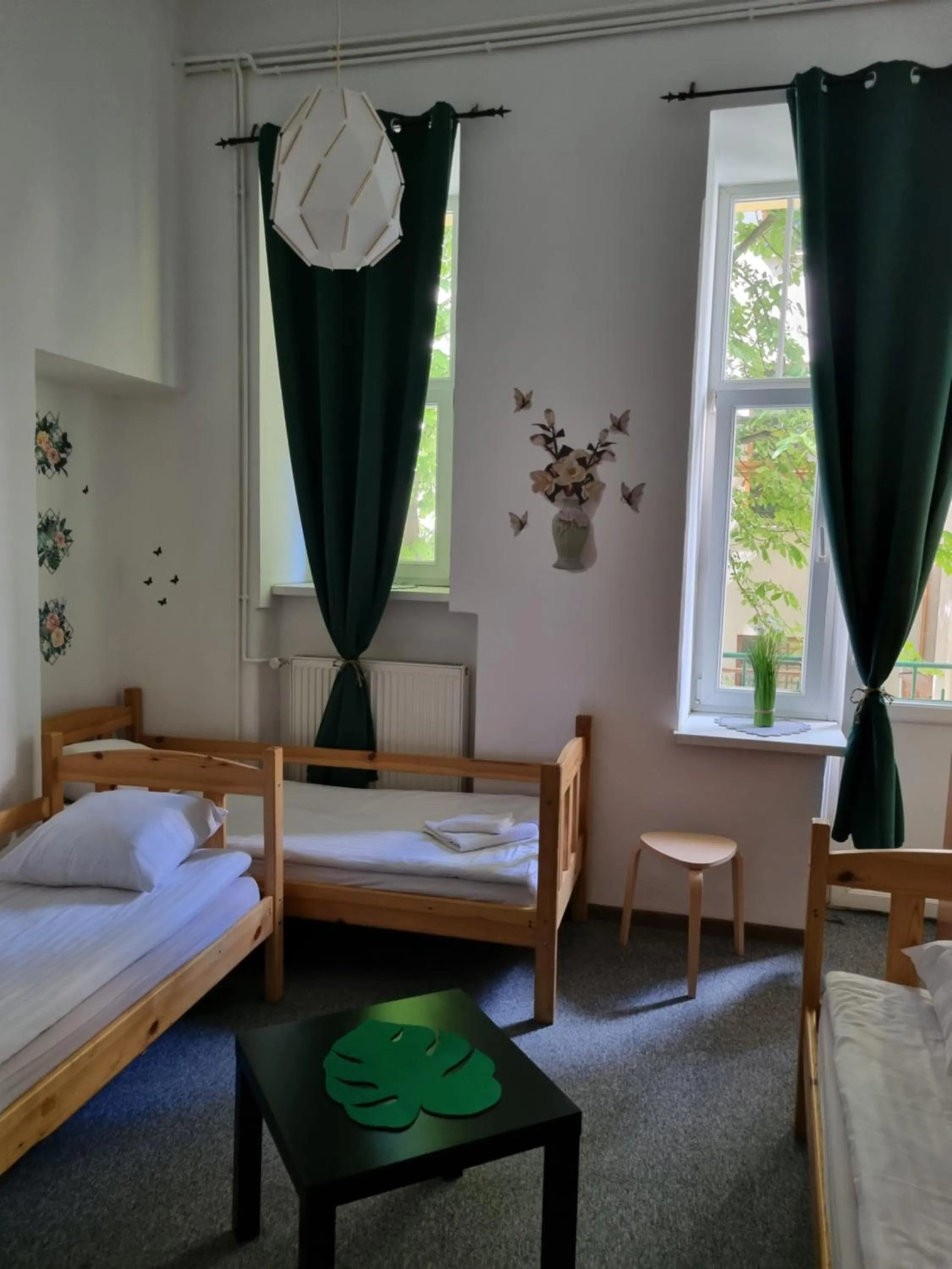 Bed in Green Cat Rooms