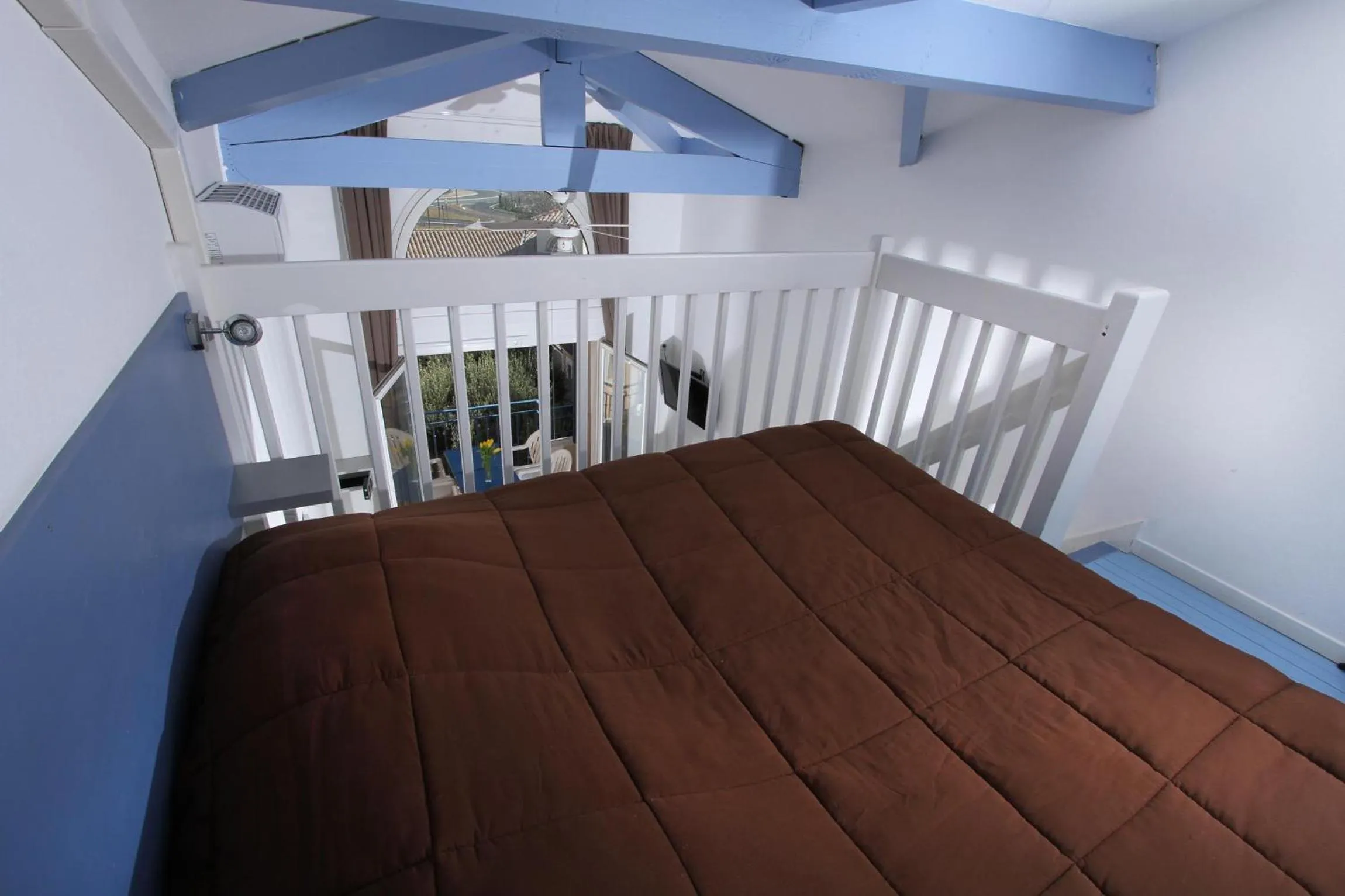 Bedroom, Bed in Hôtel Le Leukos