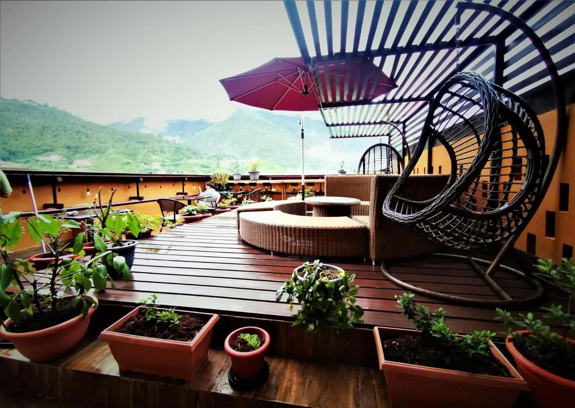 Restaurant/places to eat in Ludrong Hotel