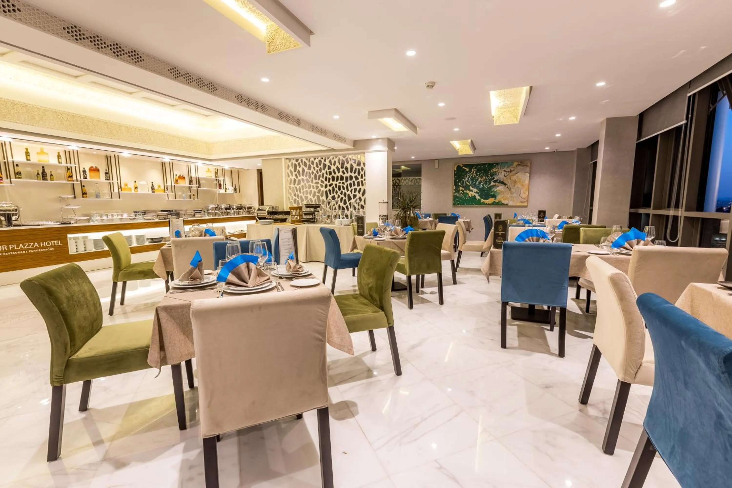Restaurant/places to eat in Nour Plazza Hotel