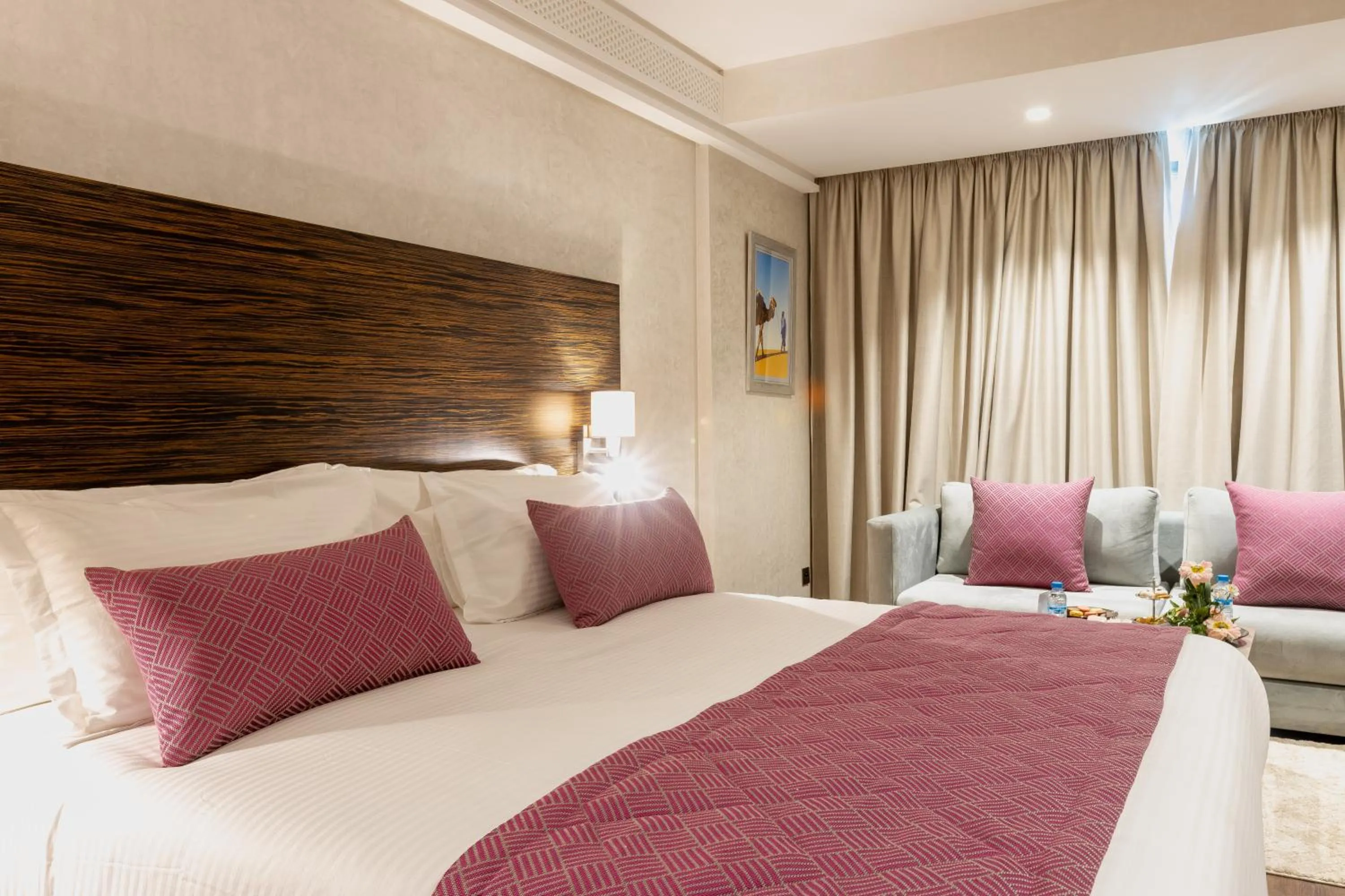 Bedroom, Bed in Nour Plazza Hotel