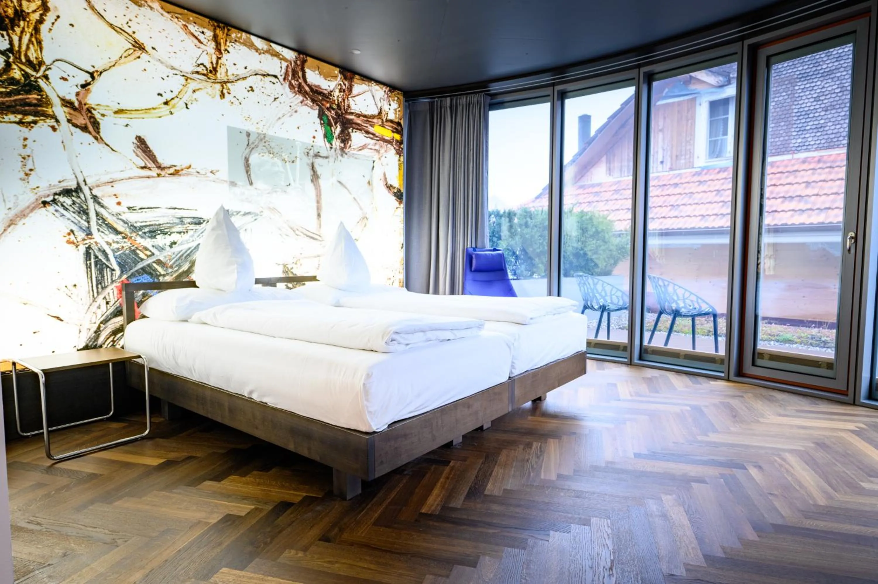 Photo of the whole room, Bed in HIRSCHEN OBERKIRCH - Design Boutique Hotel