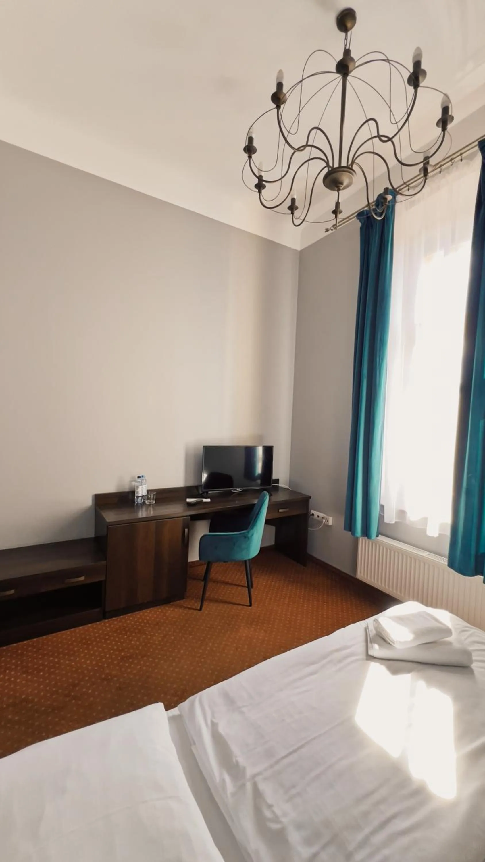 Bed in Legnicki Browar Książęcy Hotel i Restauracja