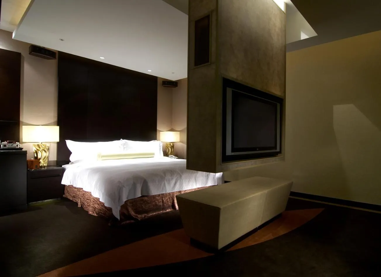 Photo of the whole room, Bed in Tango Motel