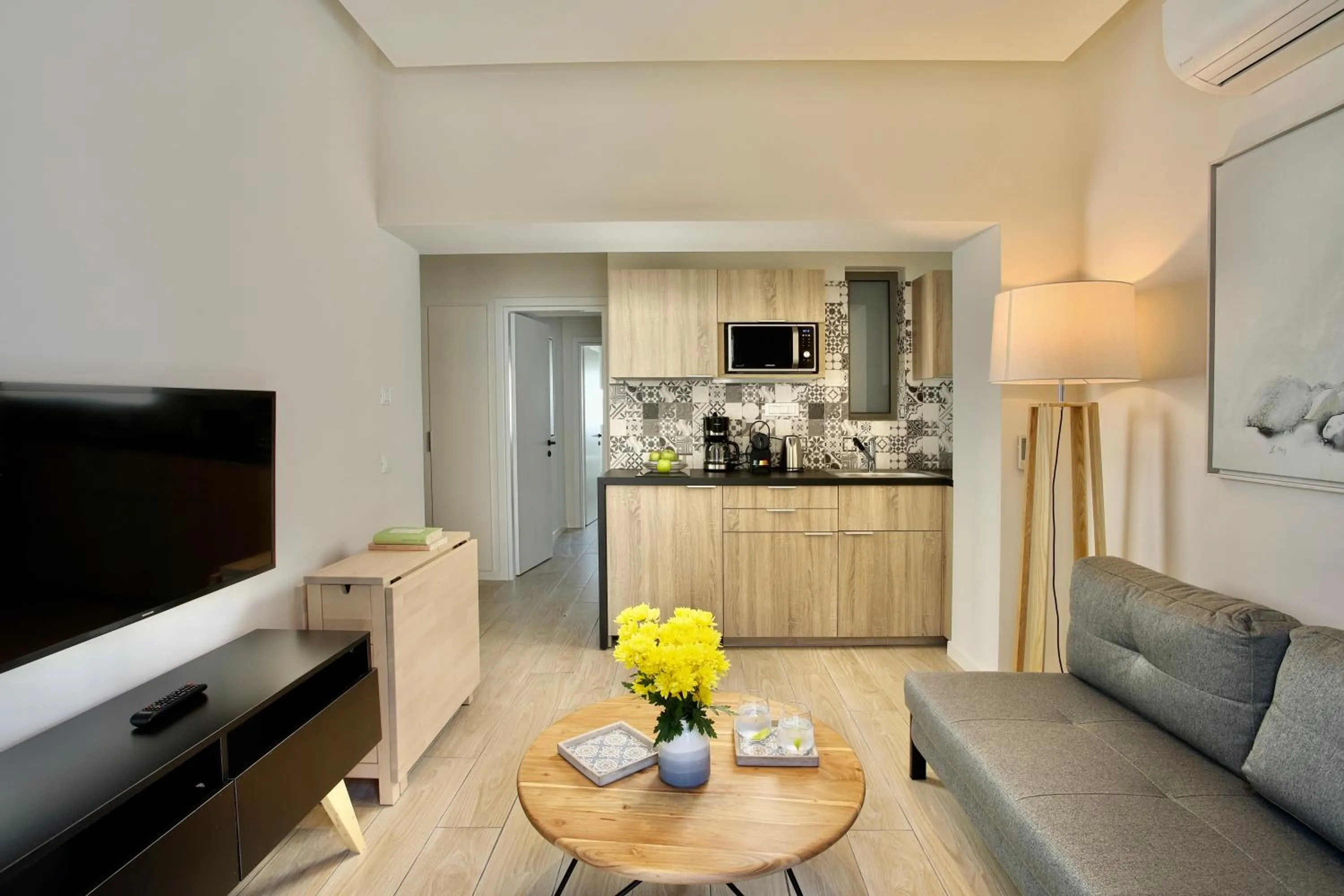 TV and multimedia in Hestia - Romvis 9