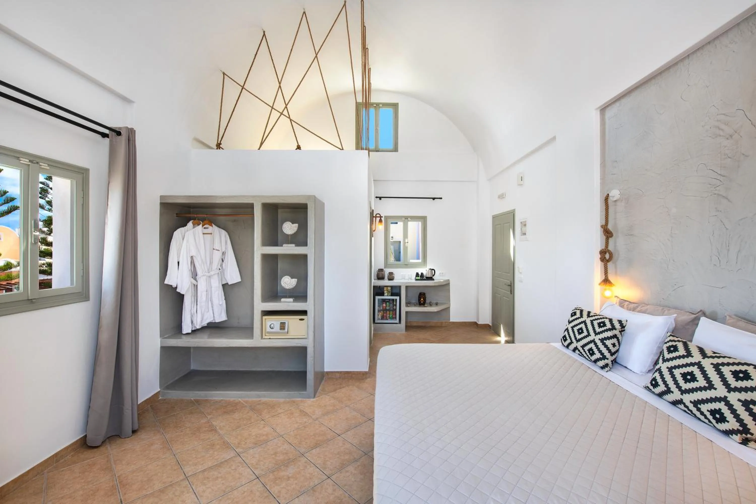 Photo of the whole room, Bed in Kalya Suites