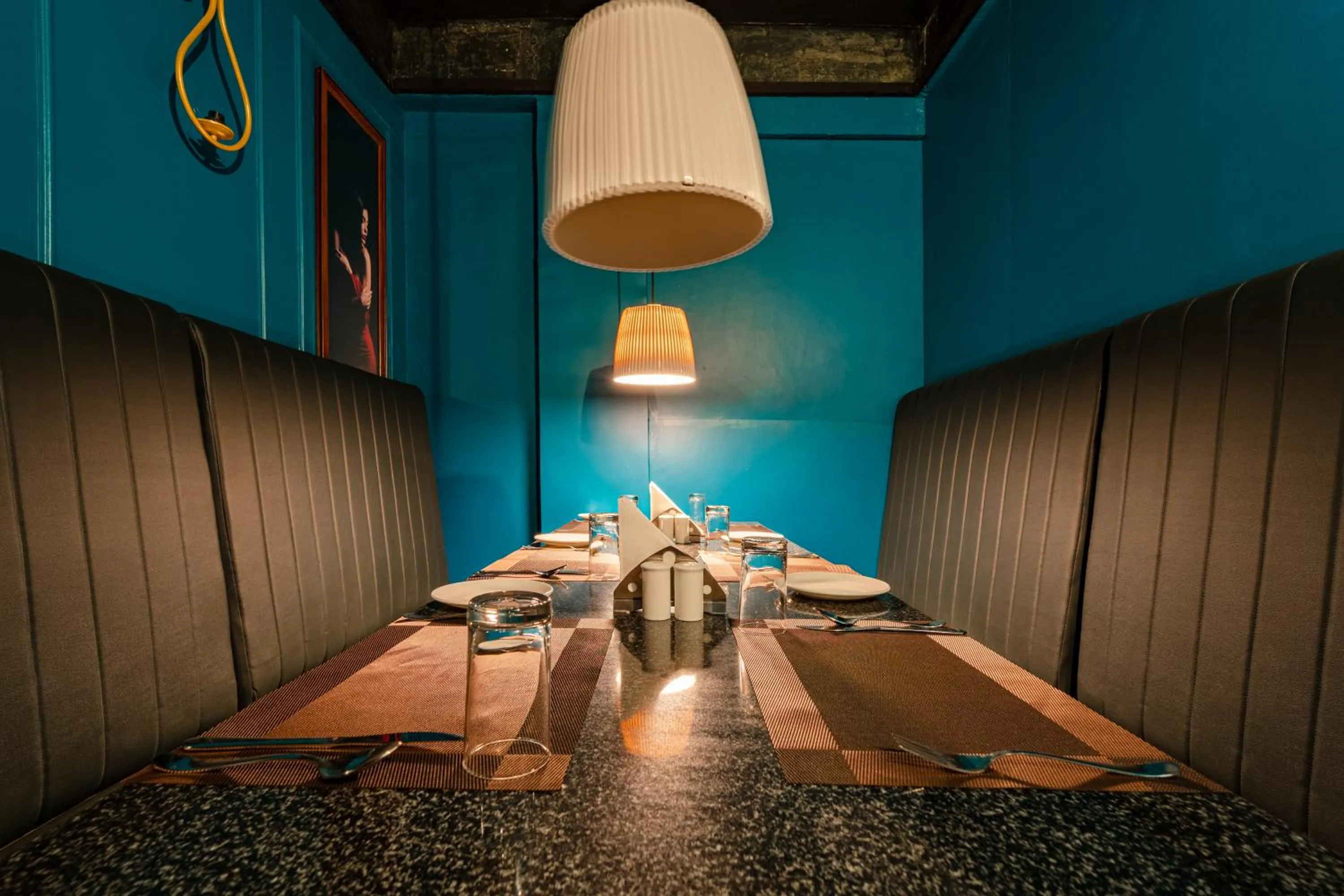 Lounge or bar in Rolling space