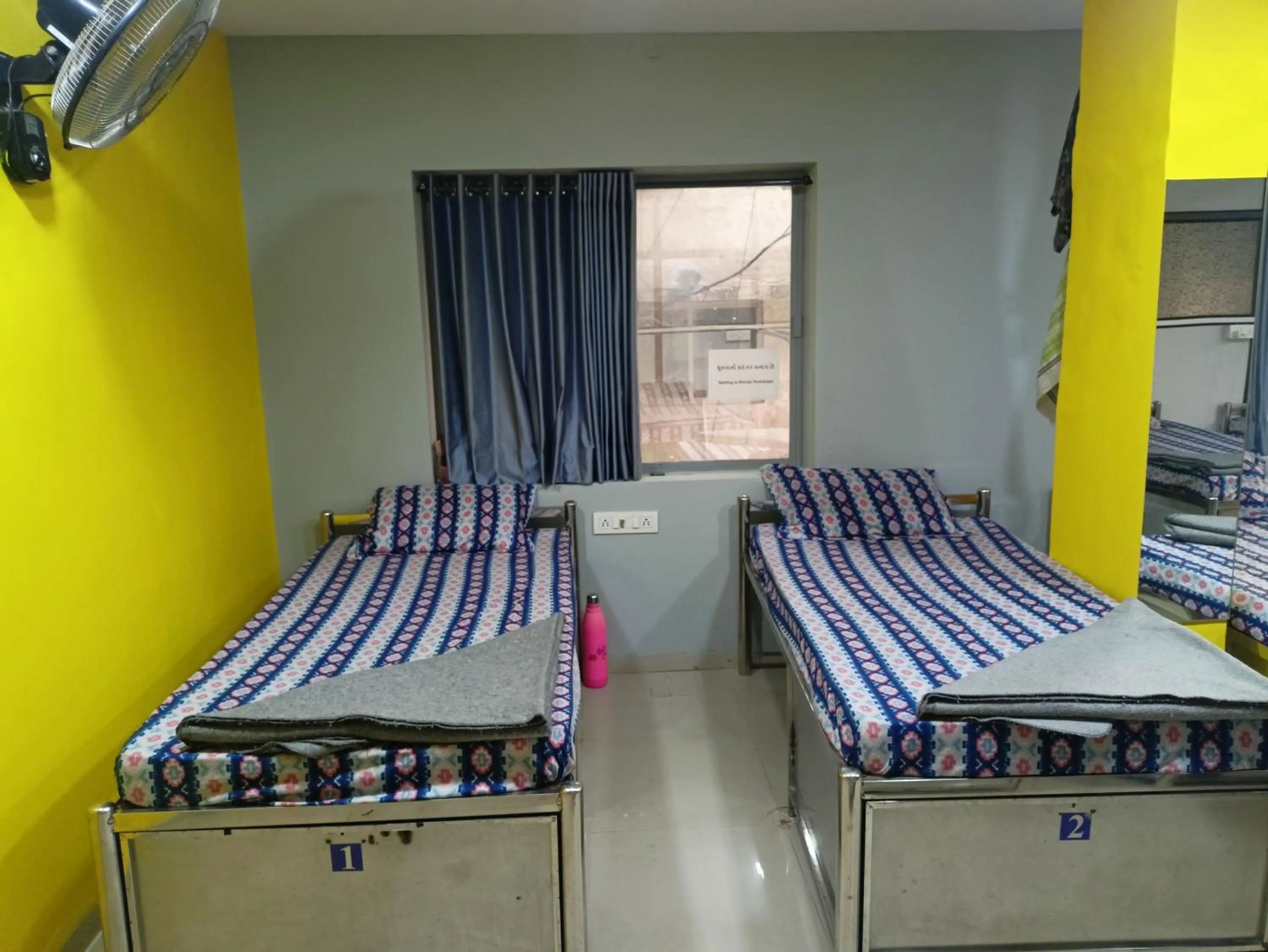 Bed in Shiv Sai Dormitory