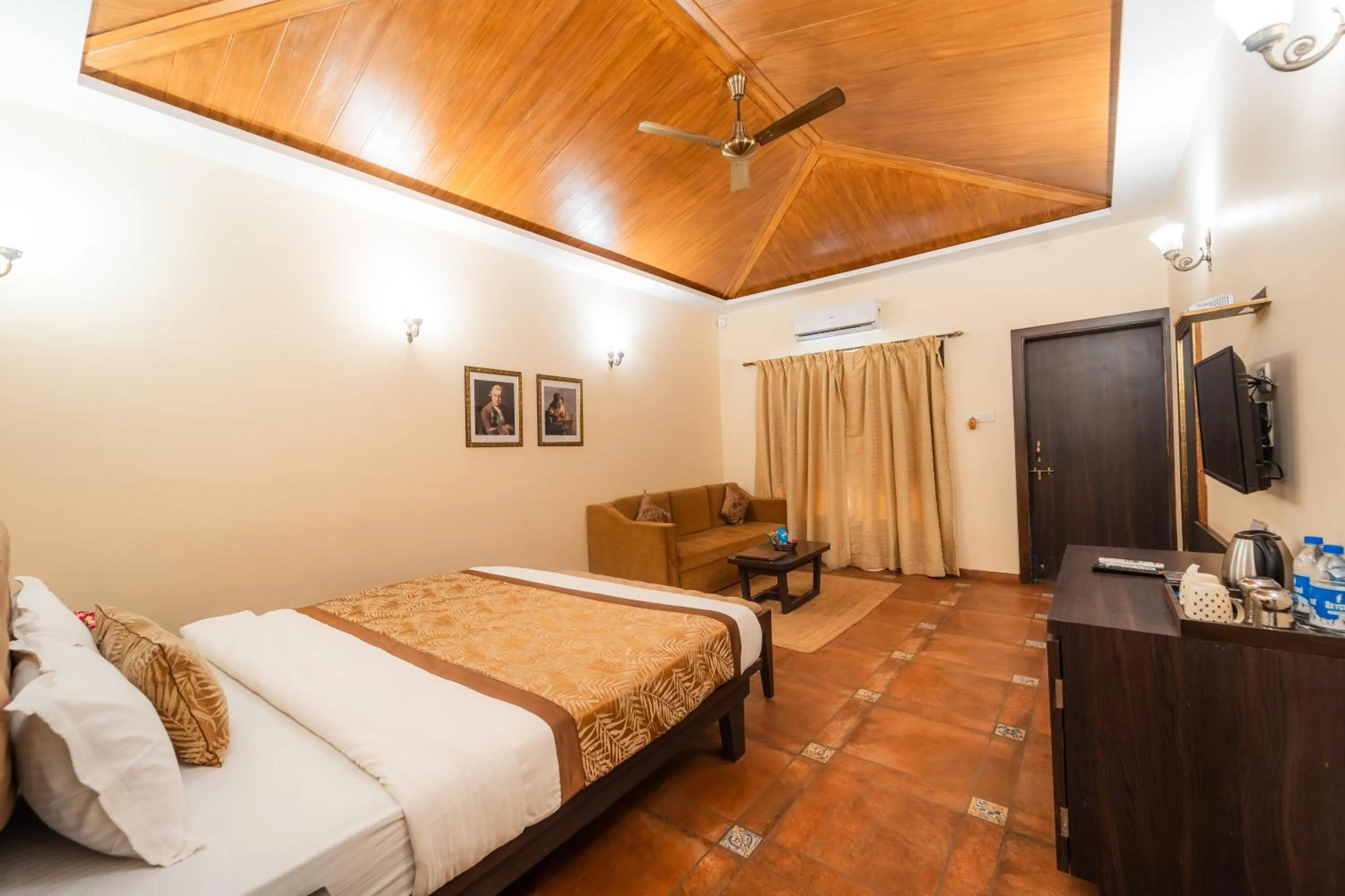 Bed in Rahi Forest View