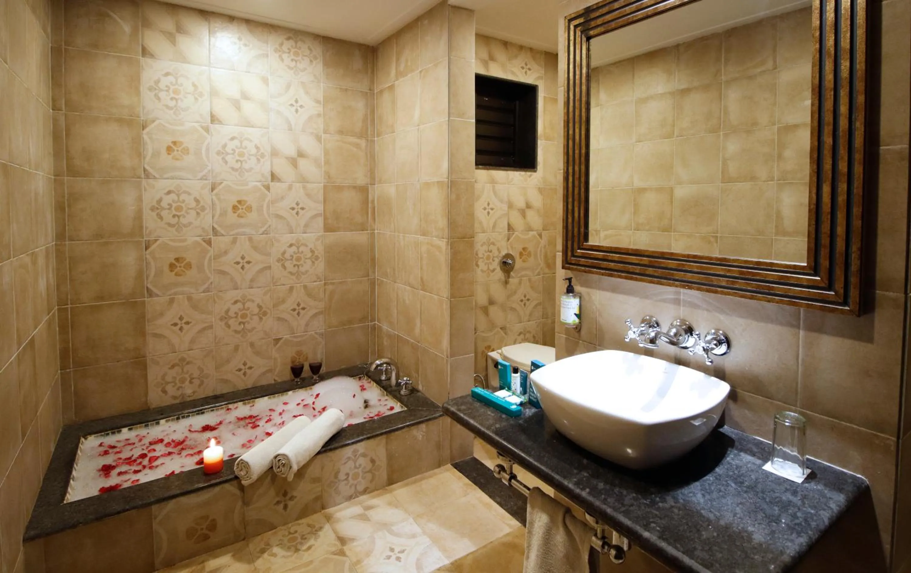 Bathroom in Rahi Forest View