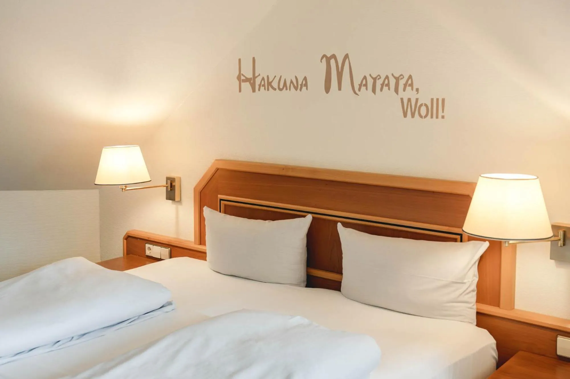 Photo of the whole room, Bed in Sunderland Hotel