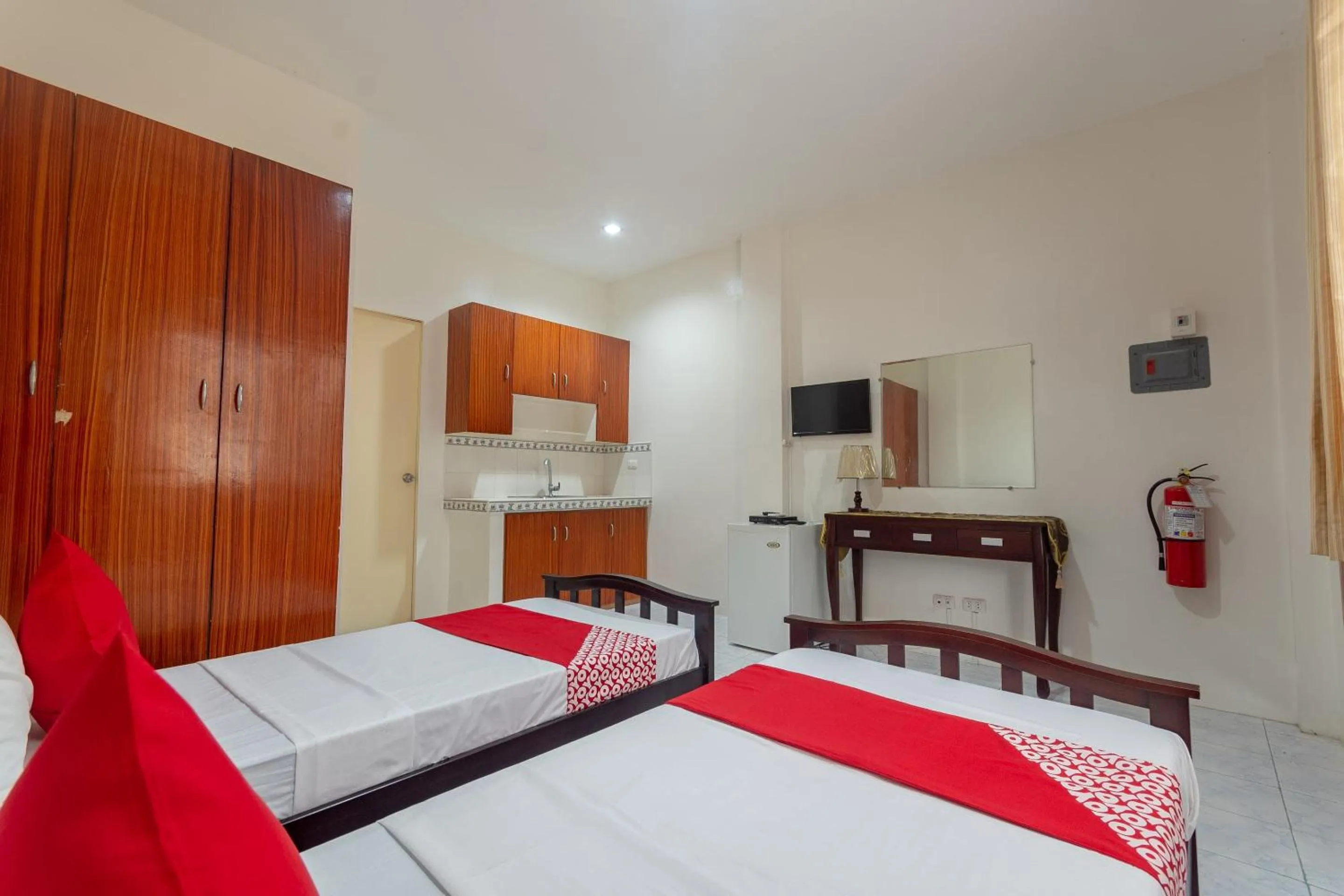 Bedroom, Bed in 3j's And K Apartment