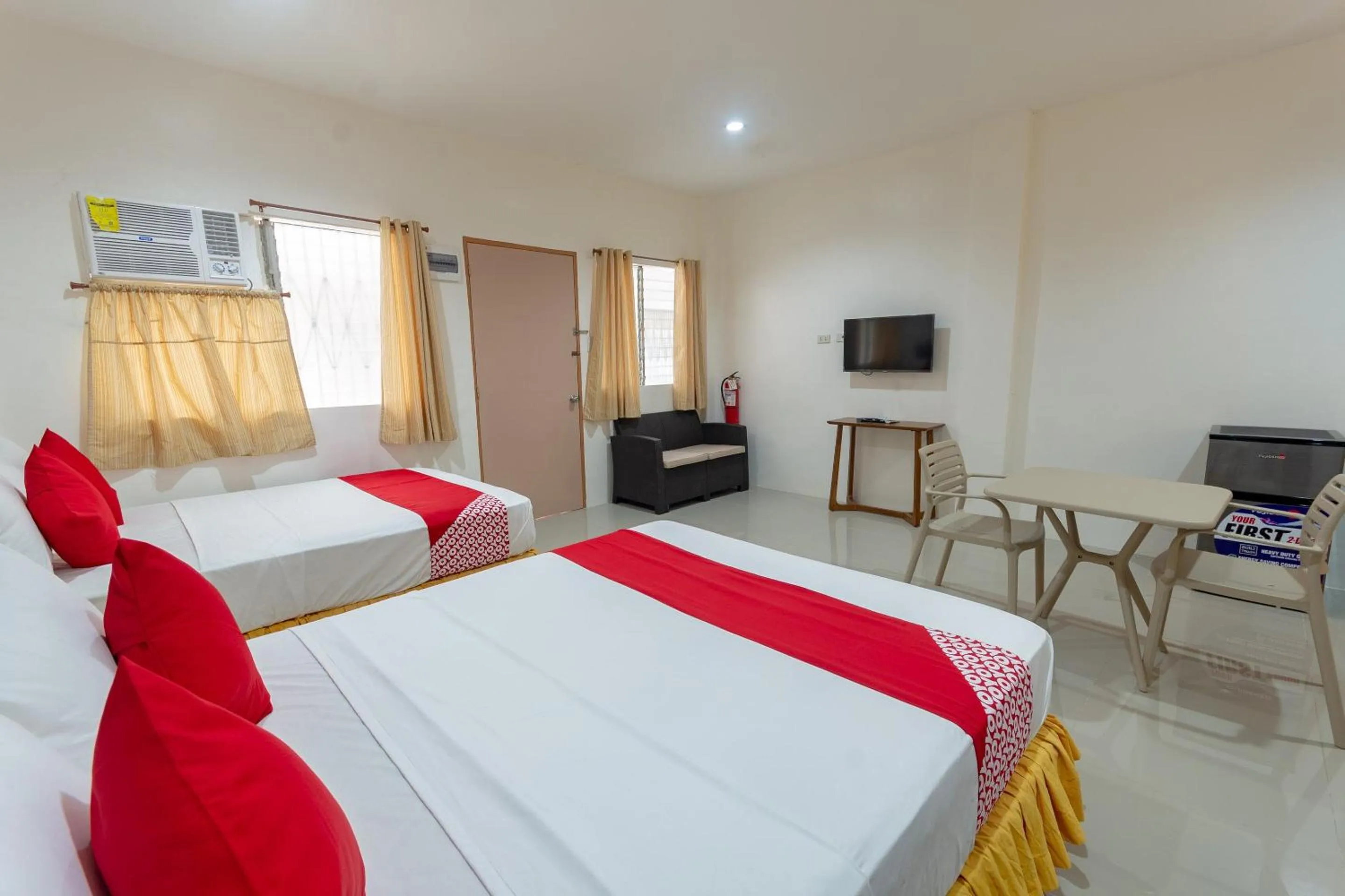 Bedroom, Bed in 3j's And K Apartment