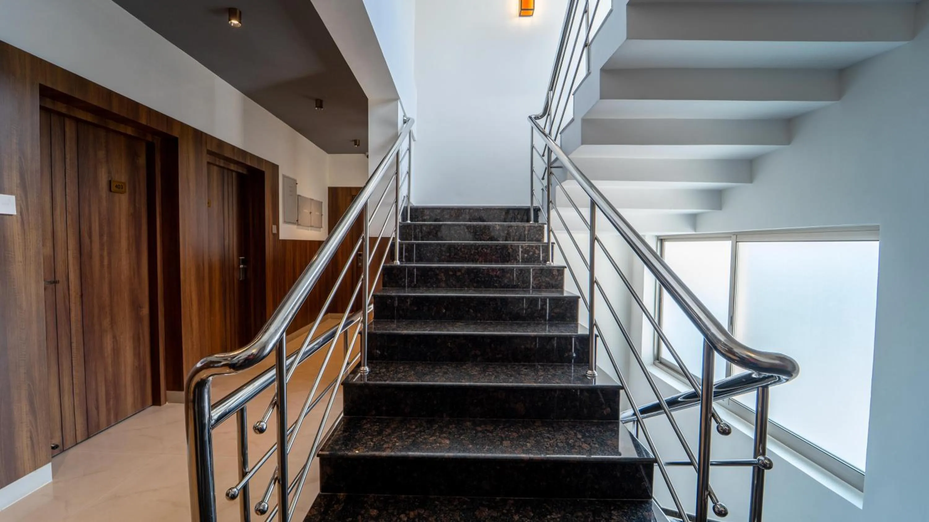 Lobby or reception in Treebo Petals Suites Marine Drive