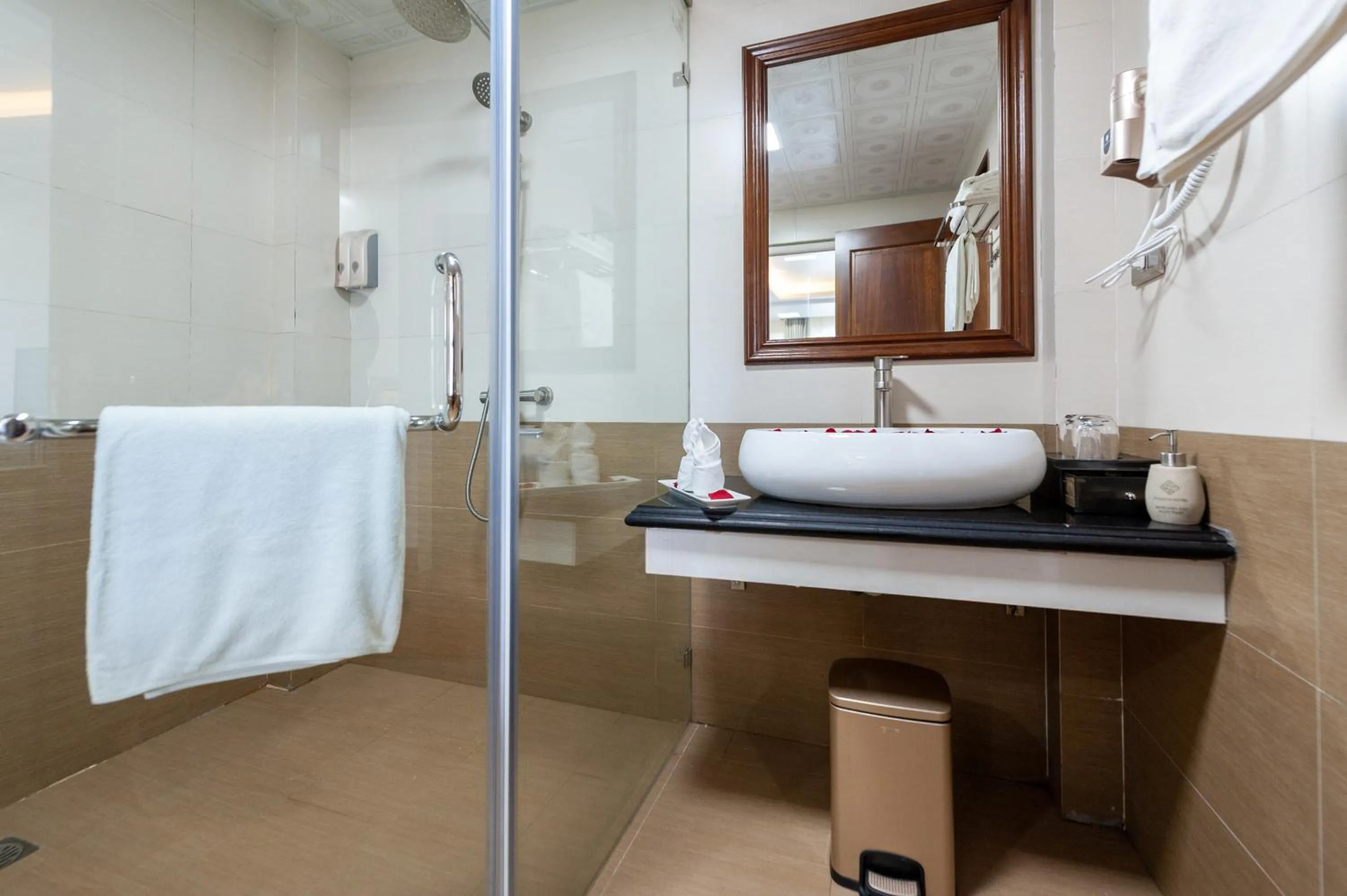 Shower in Sapa Passion Hotel & Spa