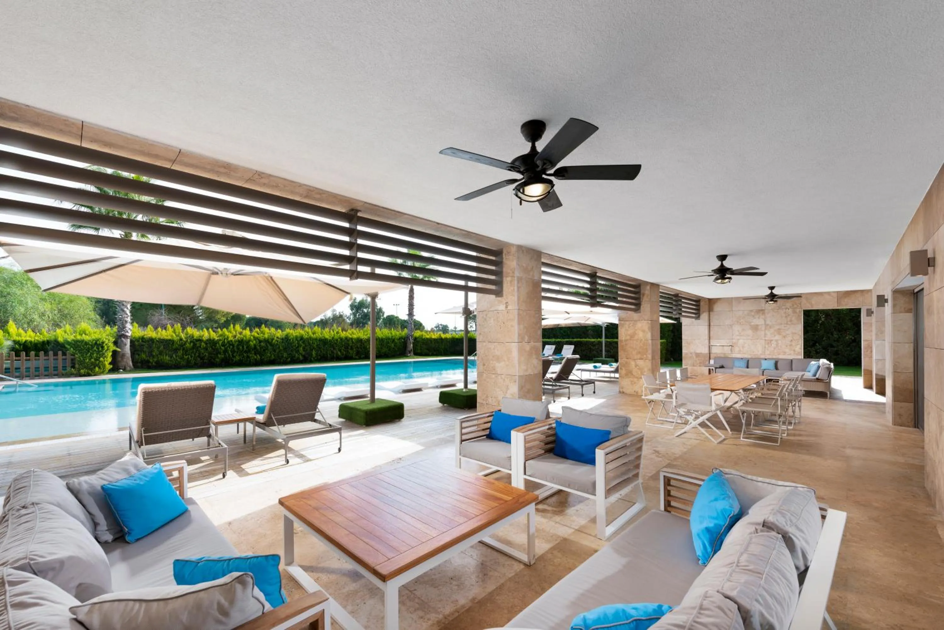 Garden in Regnum Carya