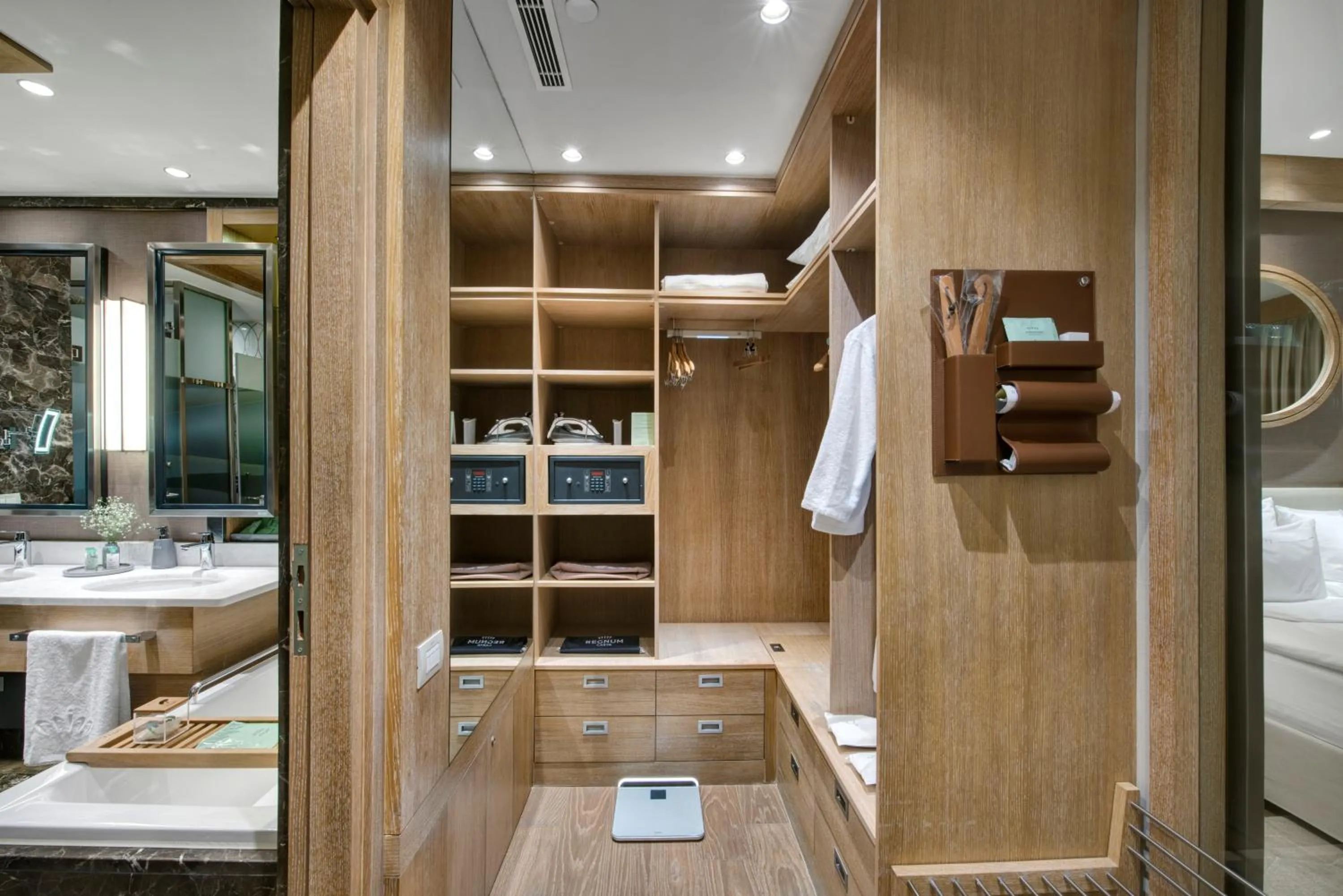 wardrobe in Regnum Carya