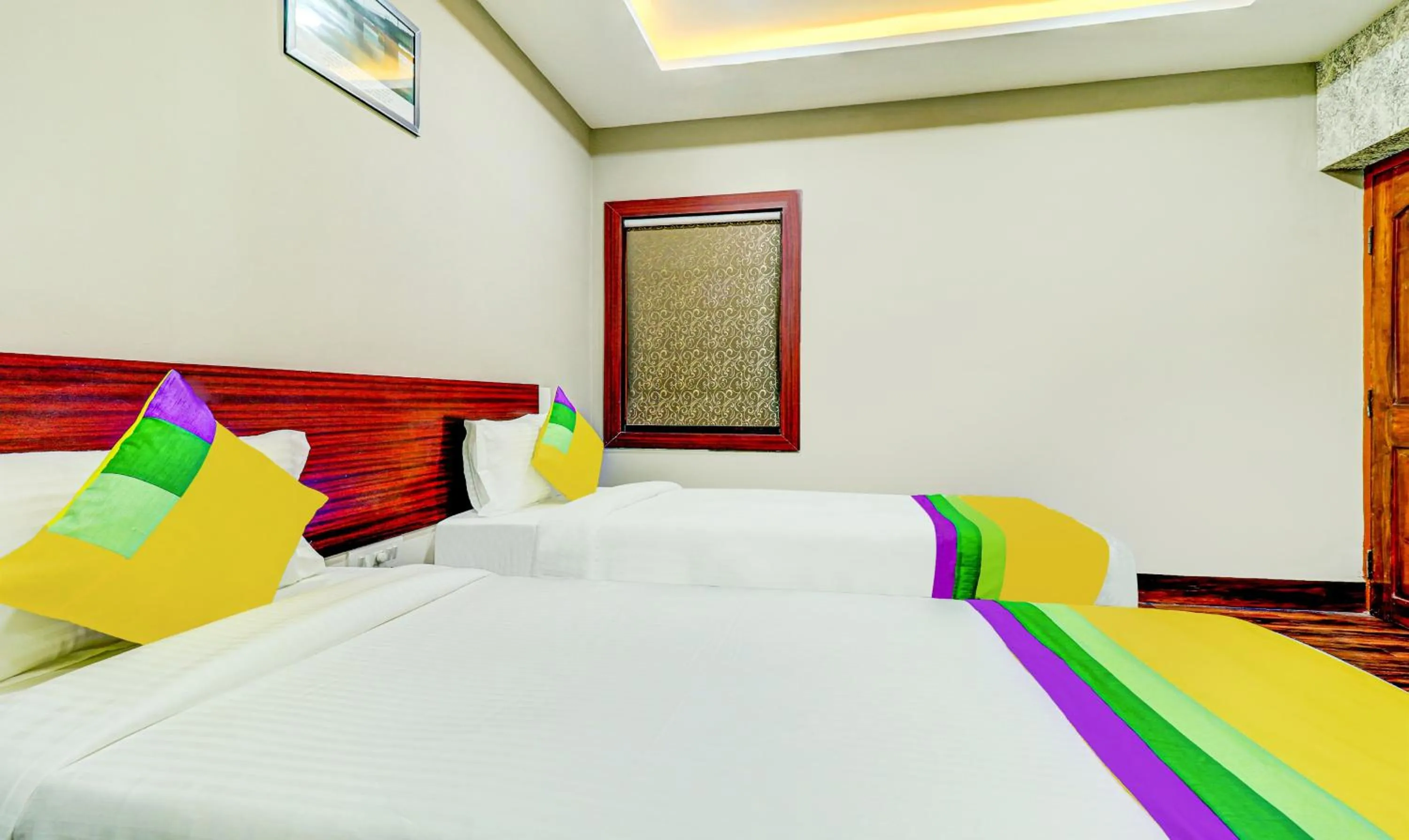 Bedroom, Bed in Itsy Hotels Aasma Luxury Villa