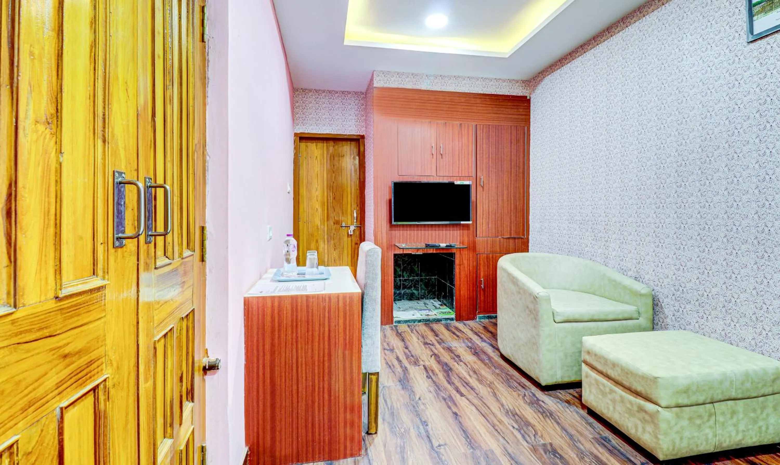 Seating area in Itsy Hotels Aasma Luxury Villa