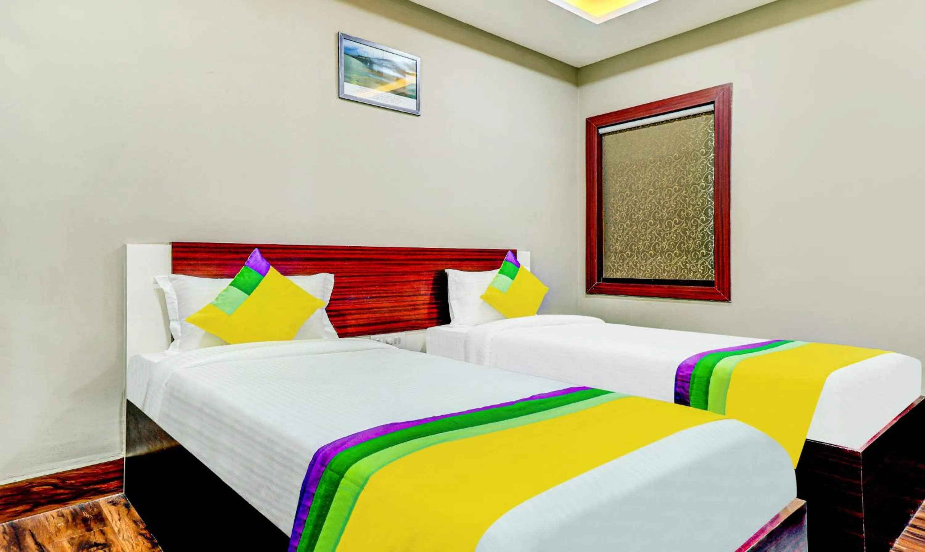 Bedroom, Bed in Itsy Hotels Aasma Luxury Villa