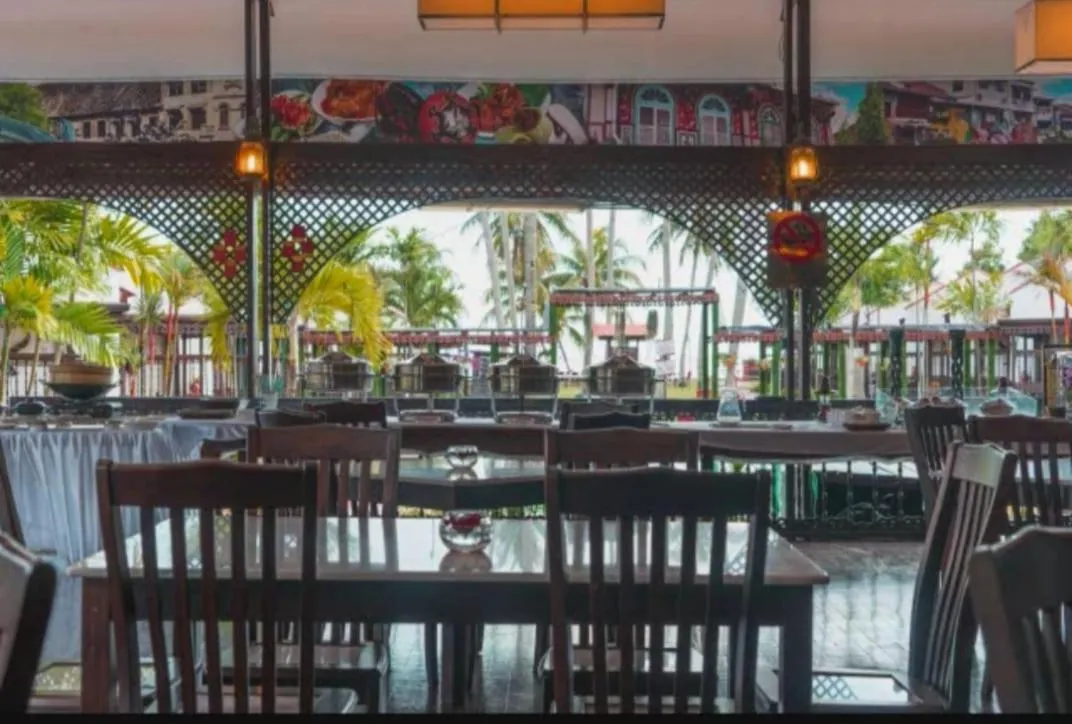 Restaurant/places to eat in Shah's Beach Resort Melaka