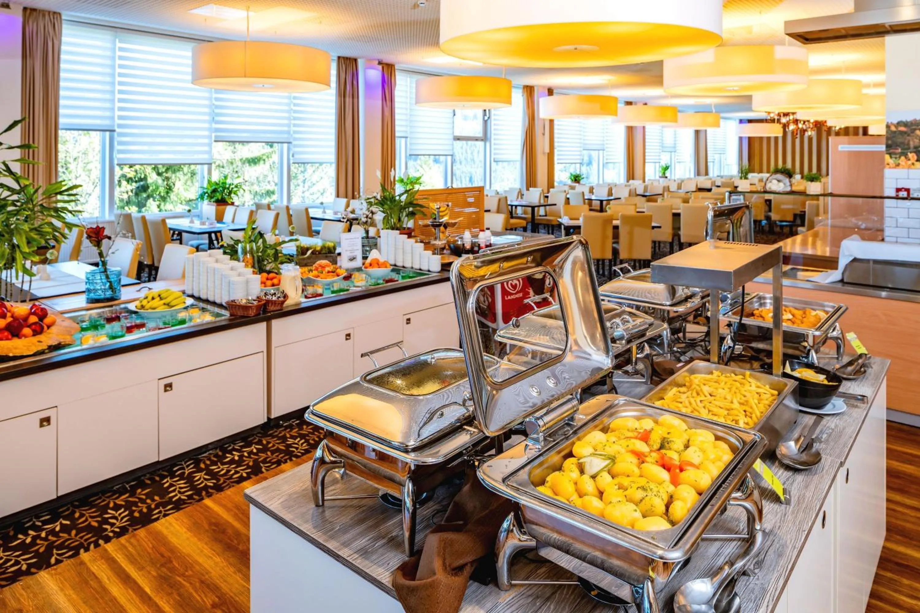 Restaurant/places to eat in AHORN Hotel Am Fichtelberg