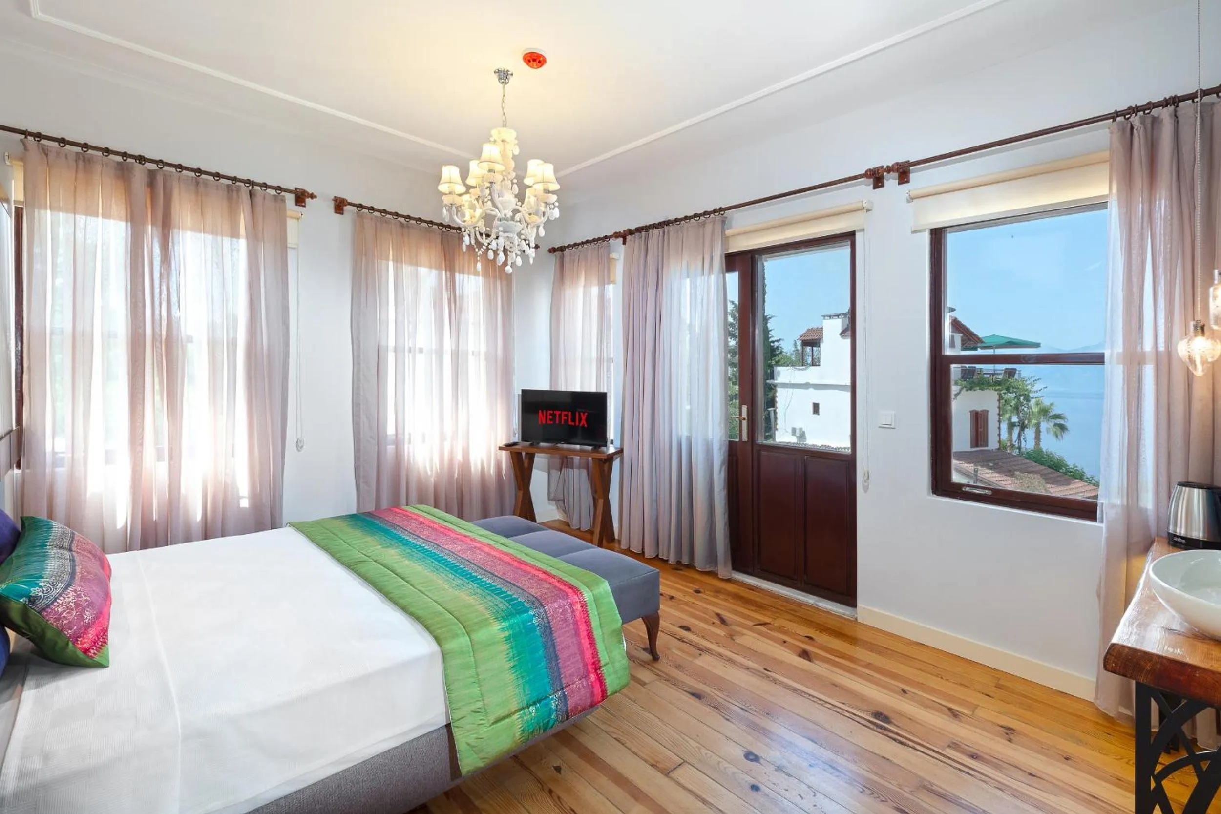 Photo of the whole room, Bed in Mono Hotel