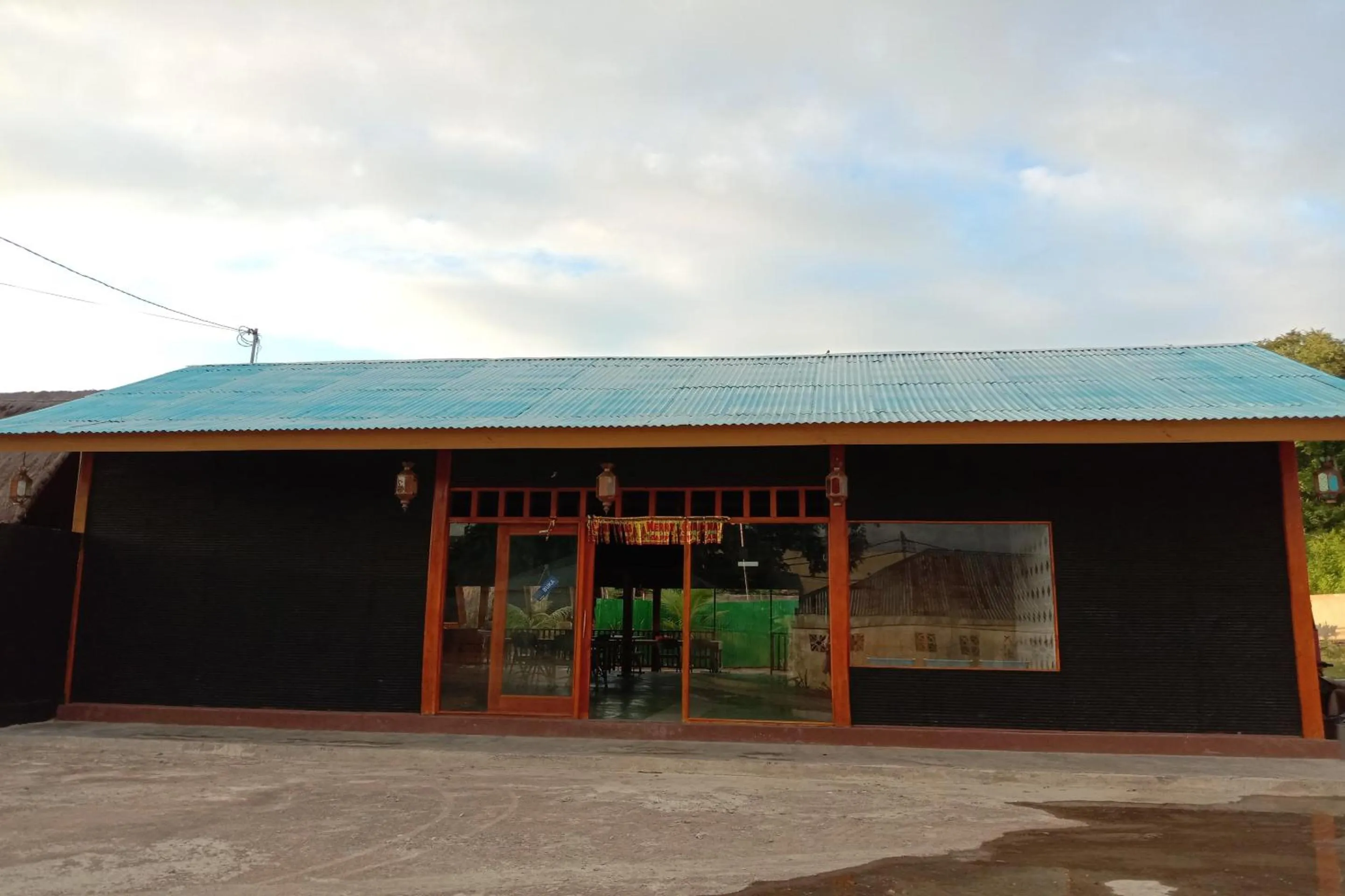 Facade/entrance in Villa Alam Flores Komodo Labuan Bajo Mitra RedDoorz