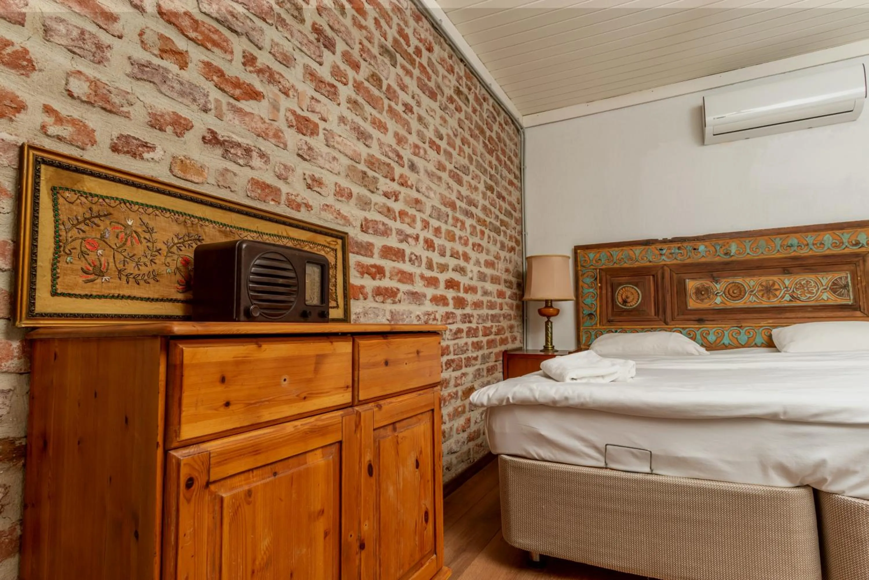 Bedroom, Bed in Iconic Stone Houses