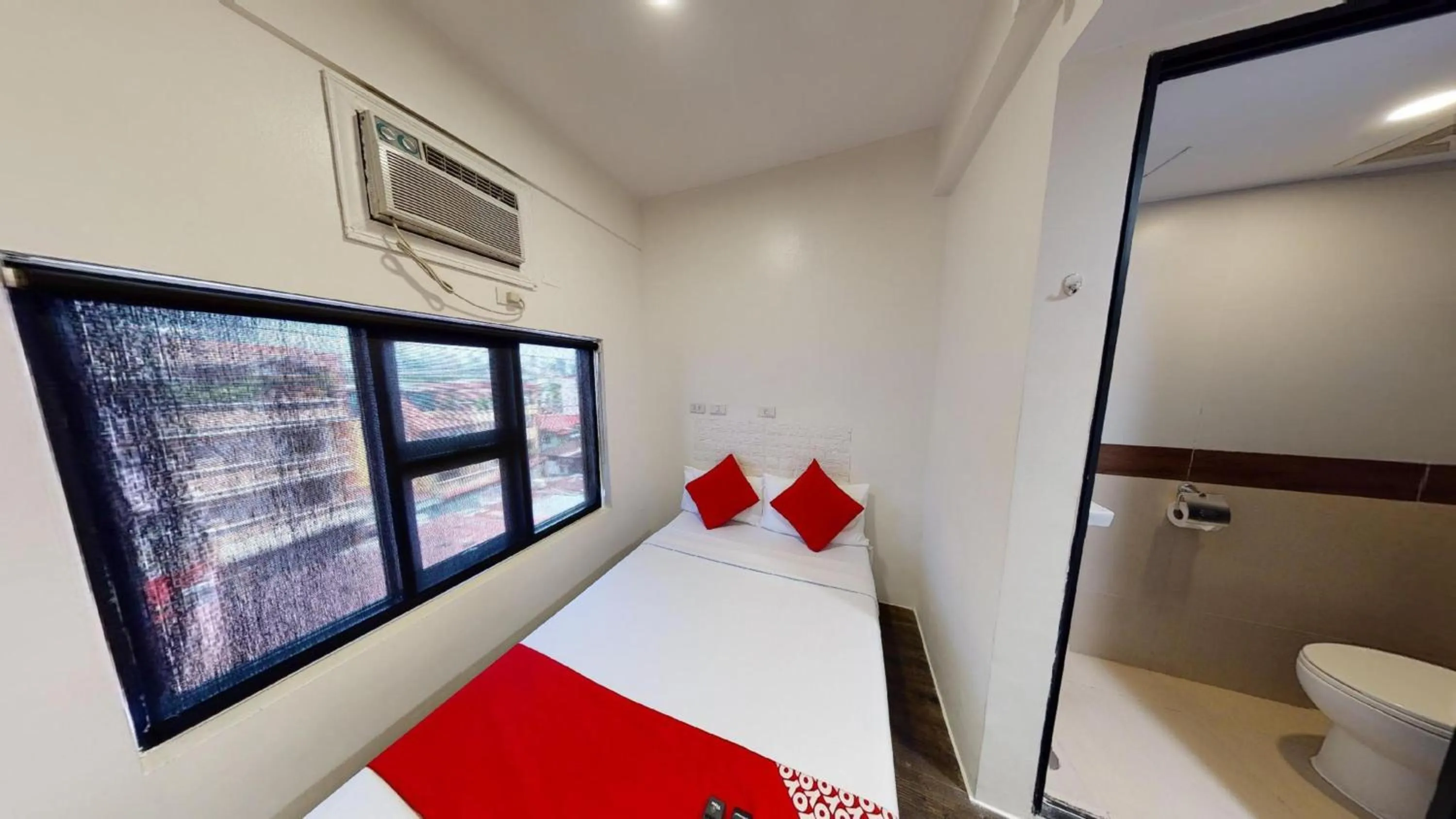 Bedroom in OYO 563 Mytown New York