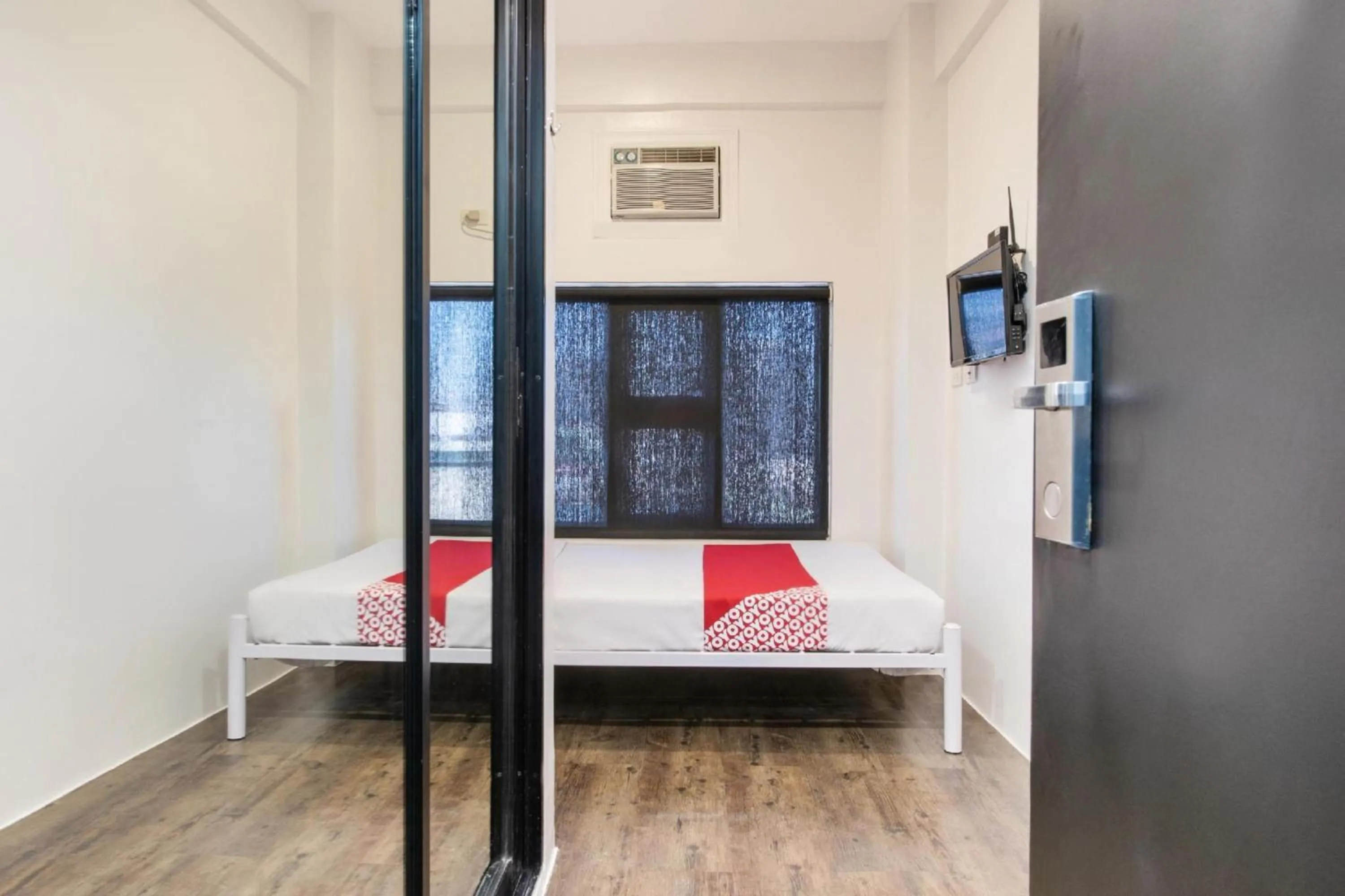 Bedroom in OYO 563 Mytown New York