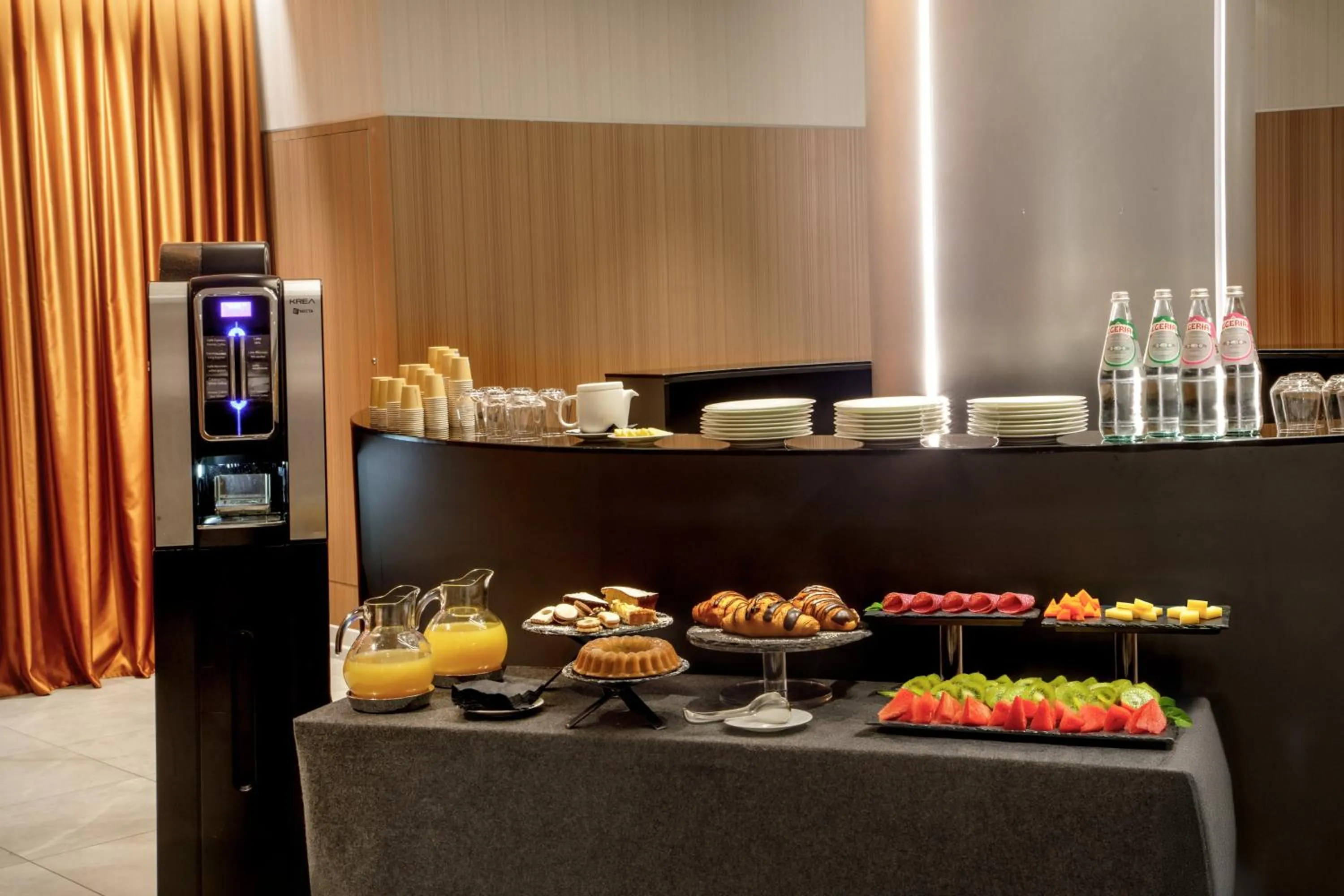 Business facilities in Hotel St Martin by OMNIA hotels