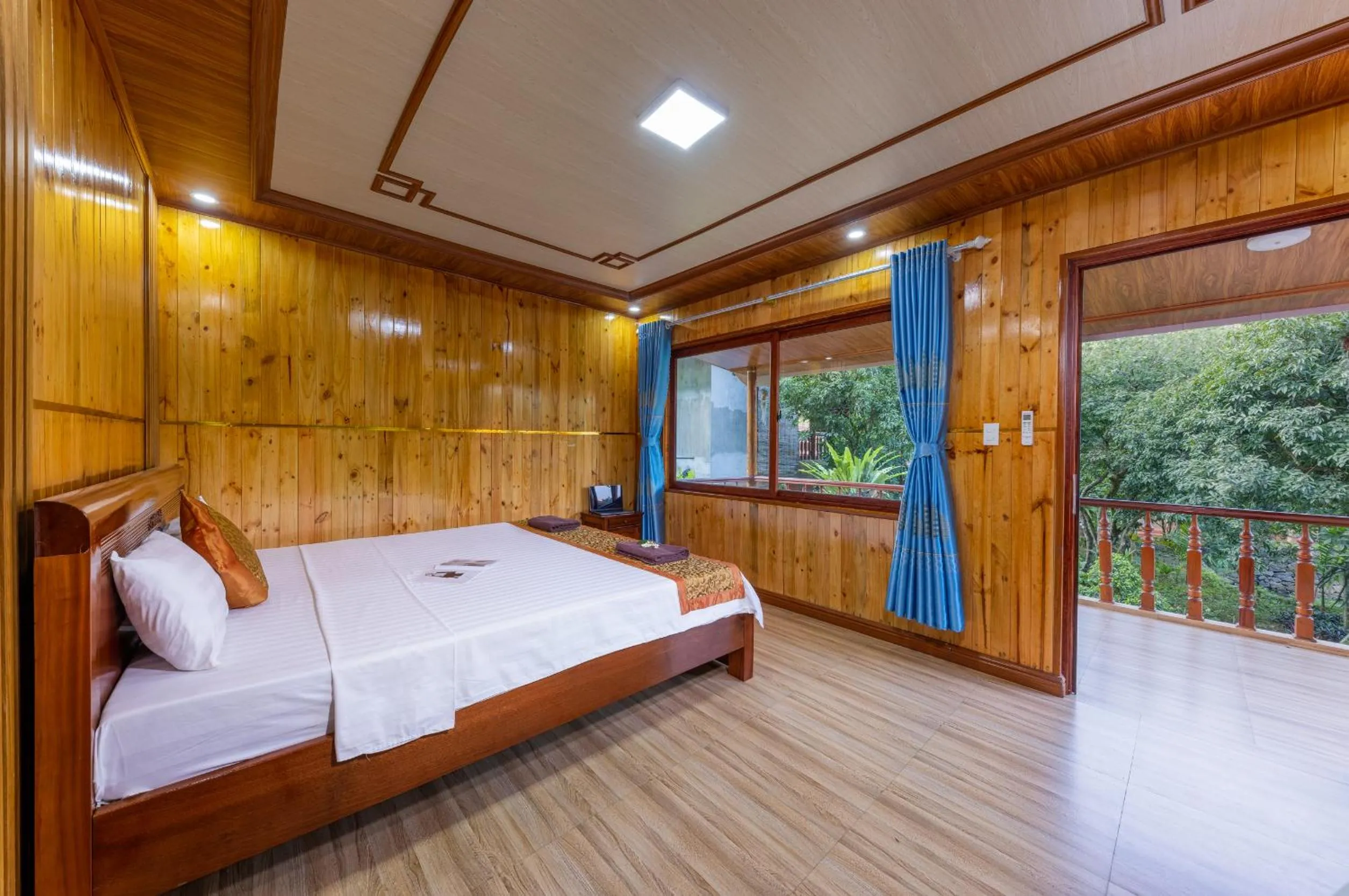 Property building, Bed in Lan Homestay